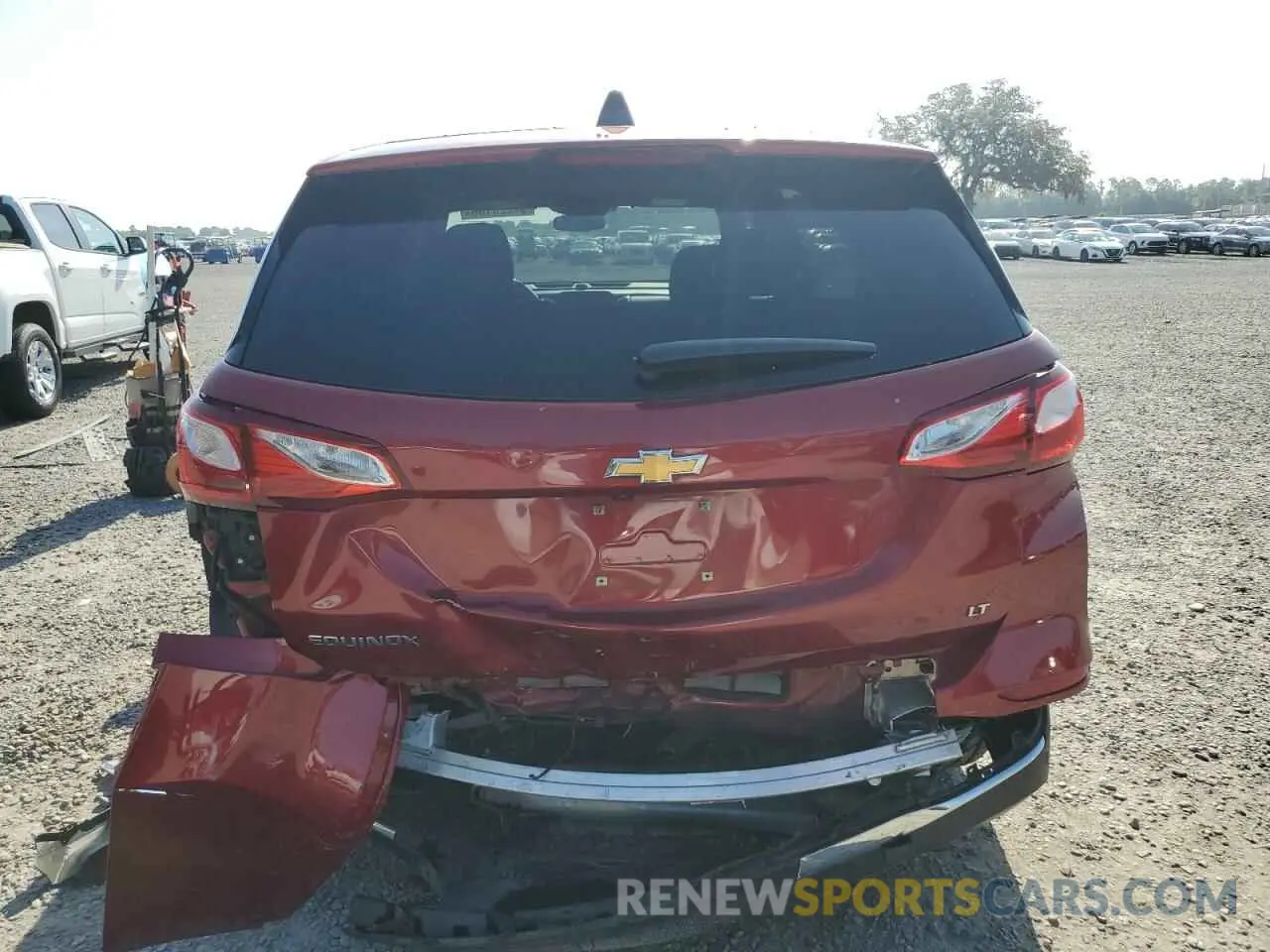 6 fotografías del automóvil dañado 2GNAXKEV5K6186149 CHEVROLET EQUINOX 2019