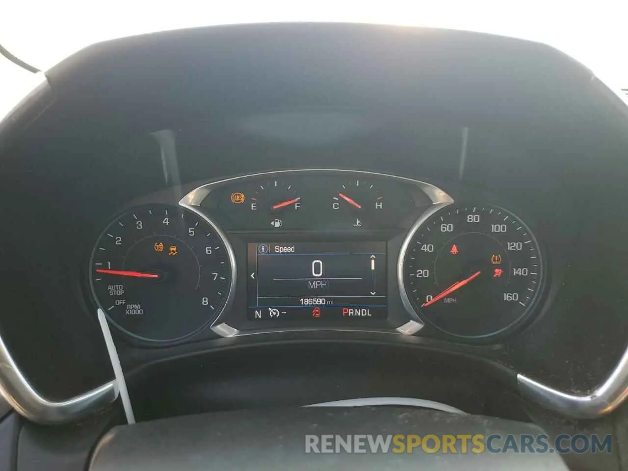 9 fotografías del automóvil dañado 2GNAXKEV5K6186149 CHEVROLET EQUINOX 2019