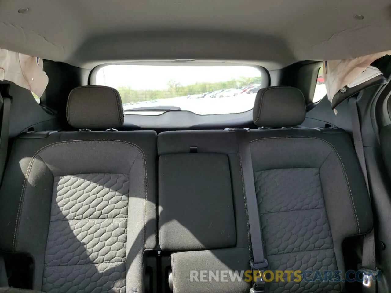 10 fotografías del automóvil dañado 2GNAXKEV5K6228013 CHEVROLET EQUINOX 2019