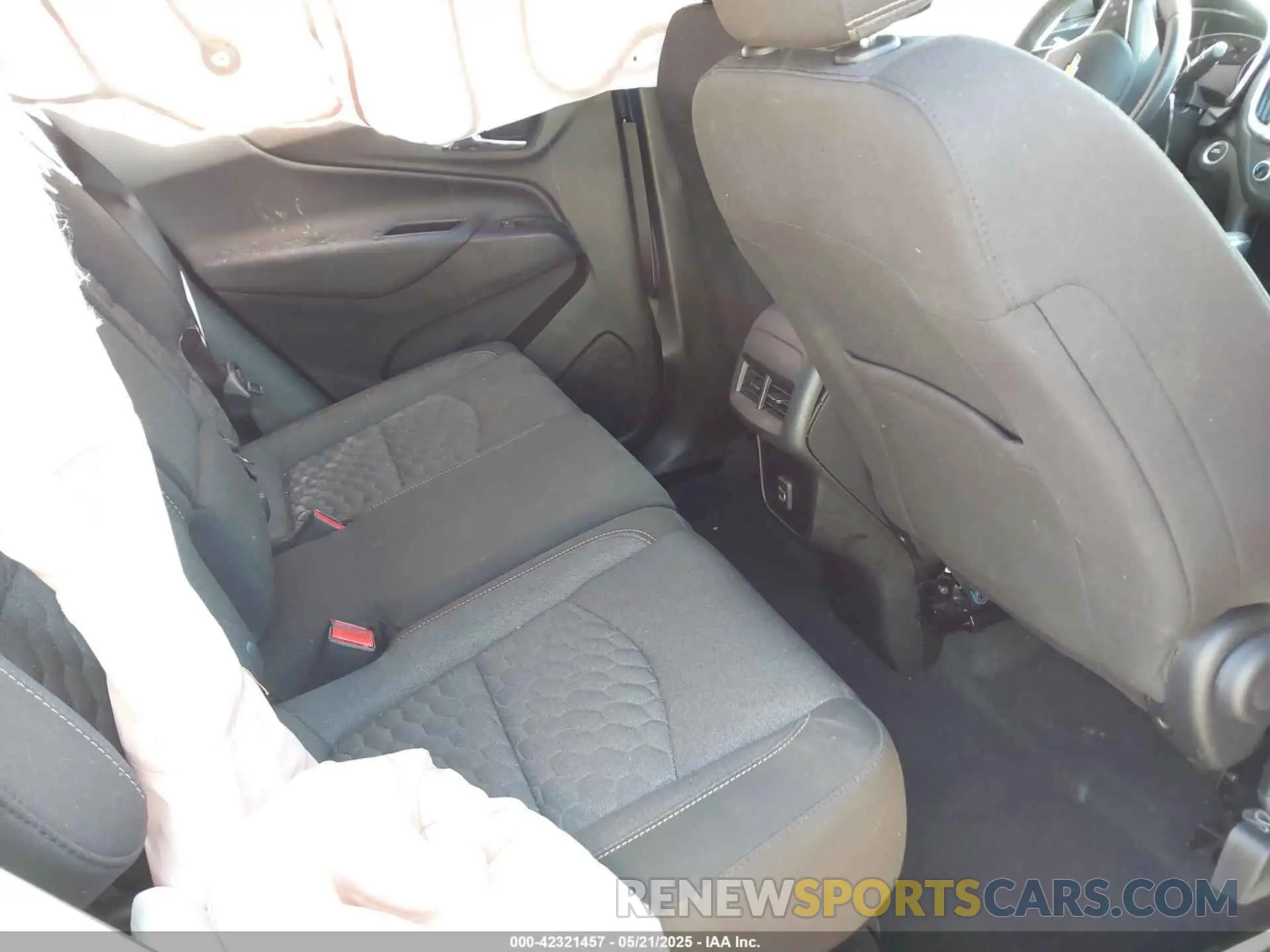 8 fotografías del automóvil dañado 2GNAXKEV5K6264221 CHEVROLET EQUINOX 2019