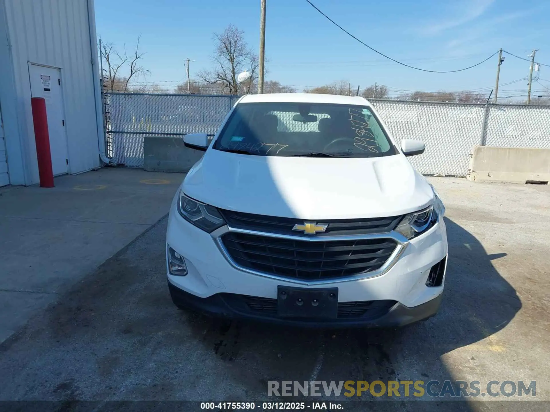 11 fotografías del automóvil dañado 2GNAXKEV6K6125697 CHEVROLET EQUINOX 2019