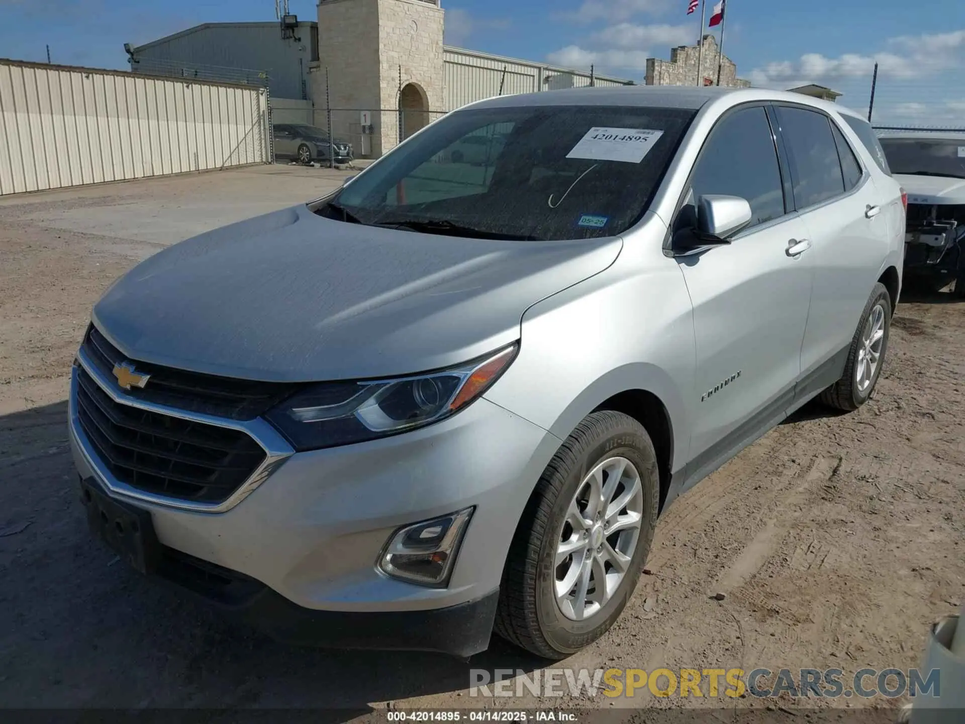 2 fotografías del automóvil dañado 2GNAXKEV6K6139924 CHEVROLET EQUINOX 2019