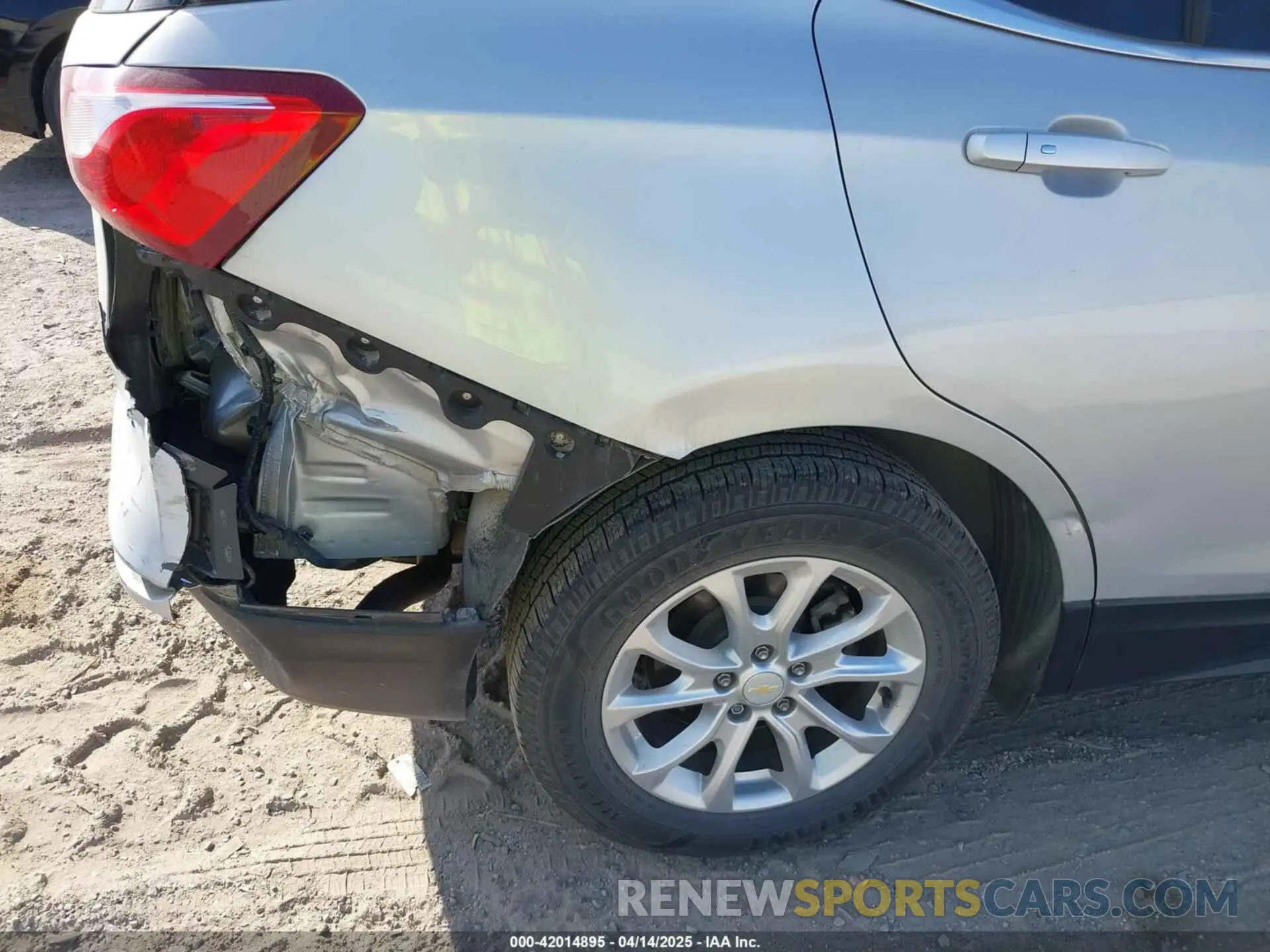 6 fotografías del automóvil dañado 2GNAXKEV6K6139924 CHEVROLET EQUINOX 2019