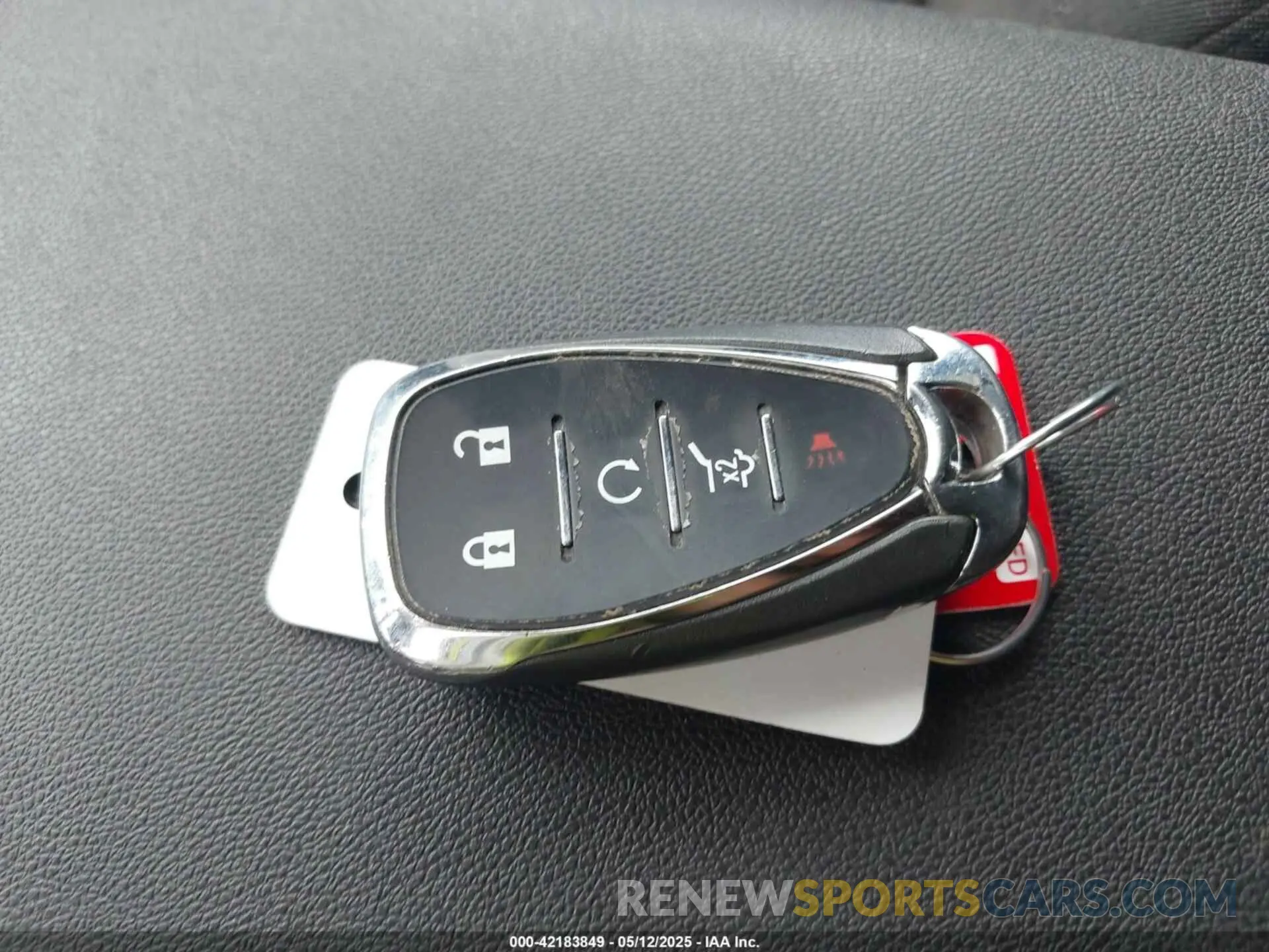 11 fotografías del automóvil dañado 2GNAXKEV6K6175001 CHEVROLET EQUINOX 2019