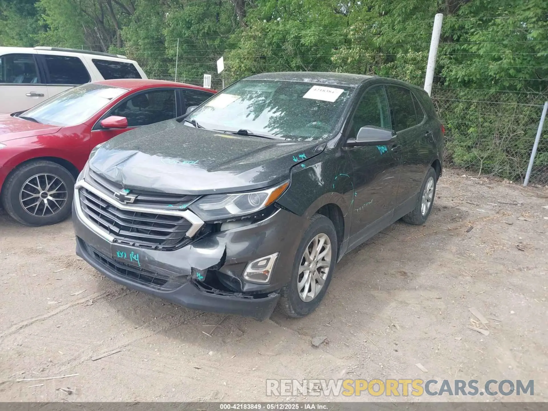 2 fotografías del automóvil dañado 2GNAXKEV6K6175001 CHEVROLET EQUINOX 2019