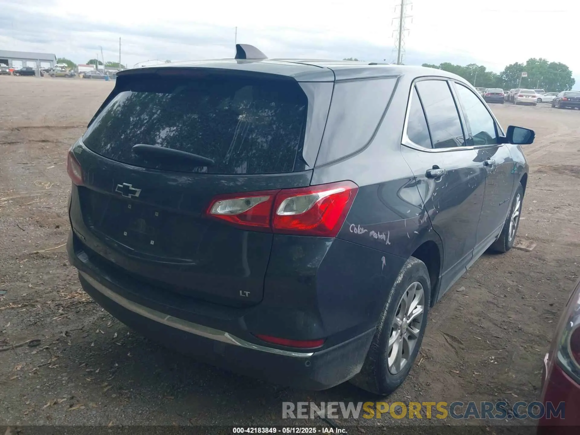 4 fotografías del automóvil dañado 2GNAXKEV6K6175001 CHEVROLET EQUINOX 2019