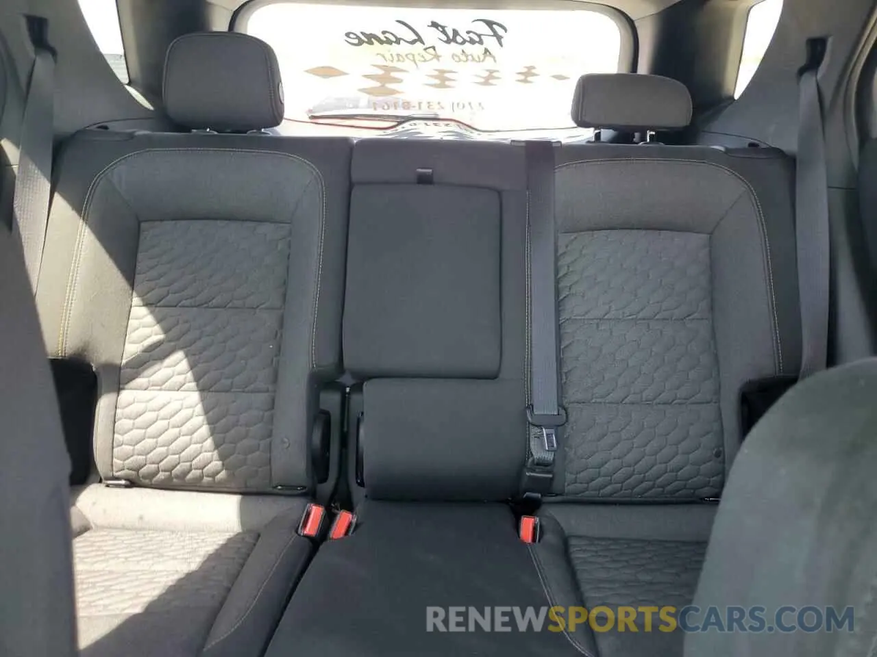 10 fotografías del automóvil dañado 2GNAXKEV6K6207588 CHEVROLET EQUINOX 2019