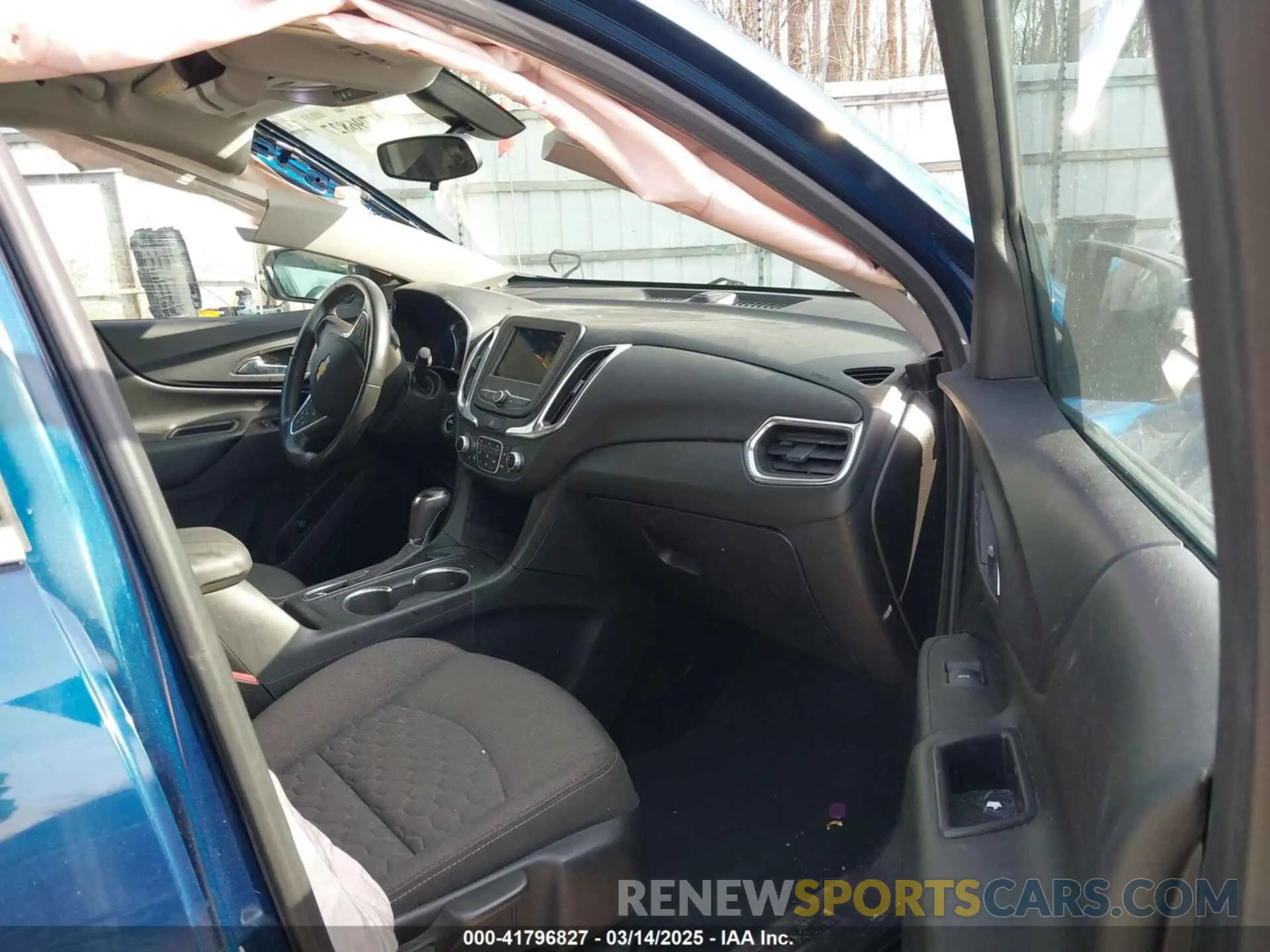 5 fotografías del automóvil dañado 2GNAXKEV6K6267029 CHEVROLET EQUINOX 2019