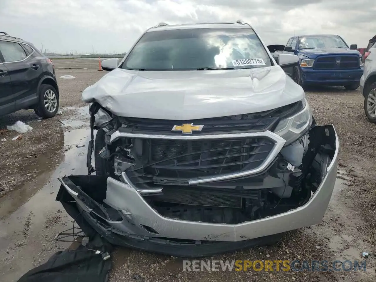 5 fotografías del automóvil dañado 2GNAXKEV6K6278287 CHEVROLET EQUINOX 2019