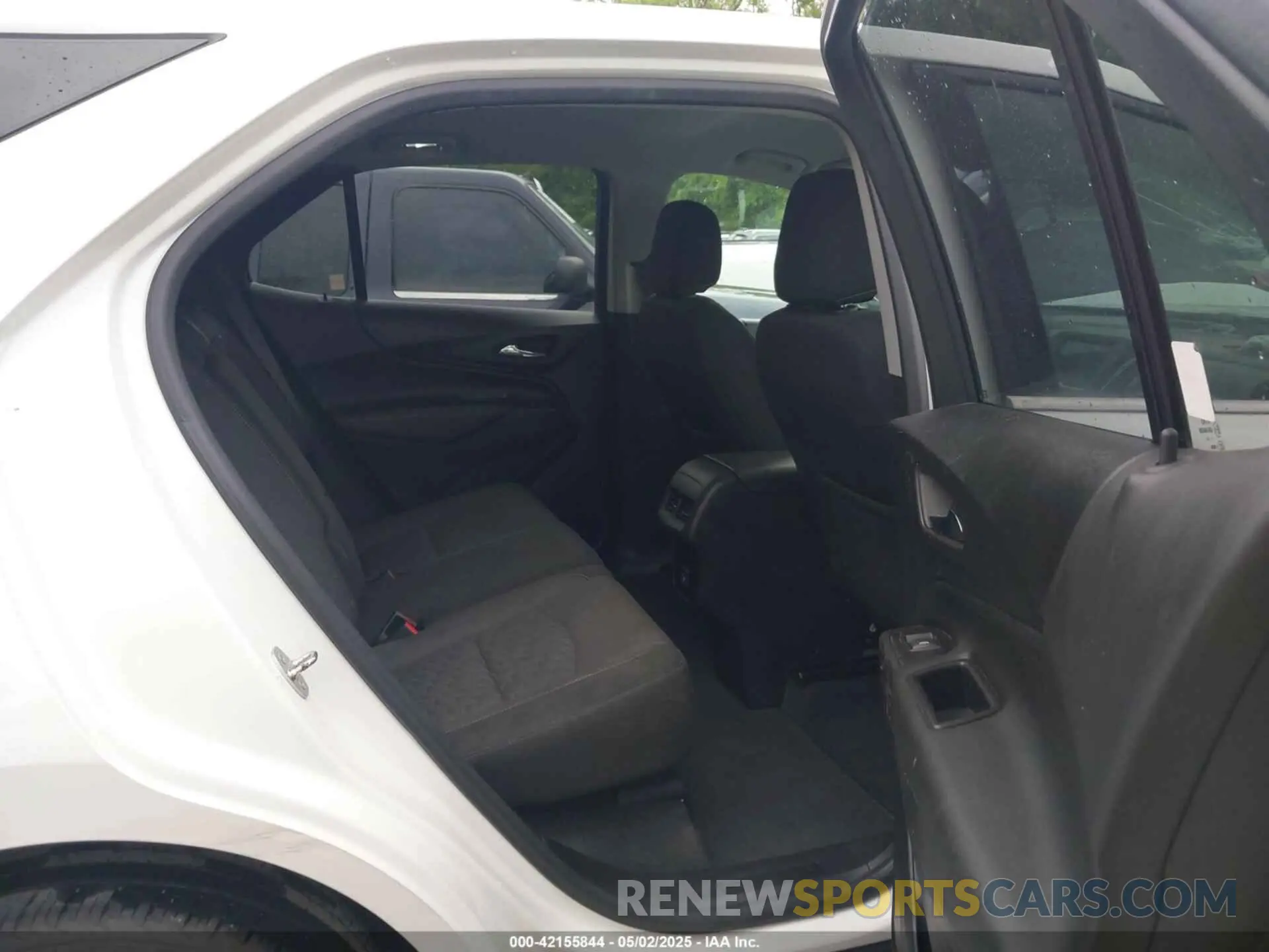 8 fotografías del automóvil dañado 2GNAXKEV6K6292142 CHEVROLET EQUINOX 2019