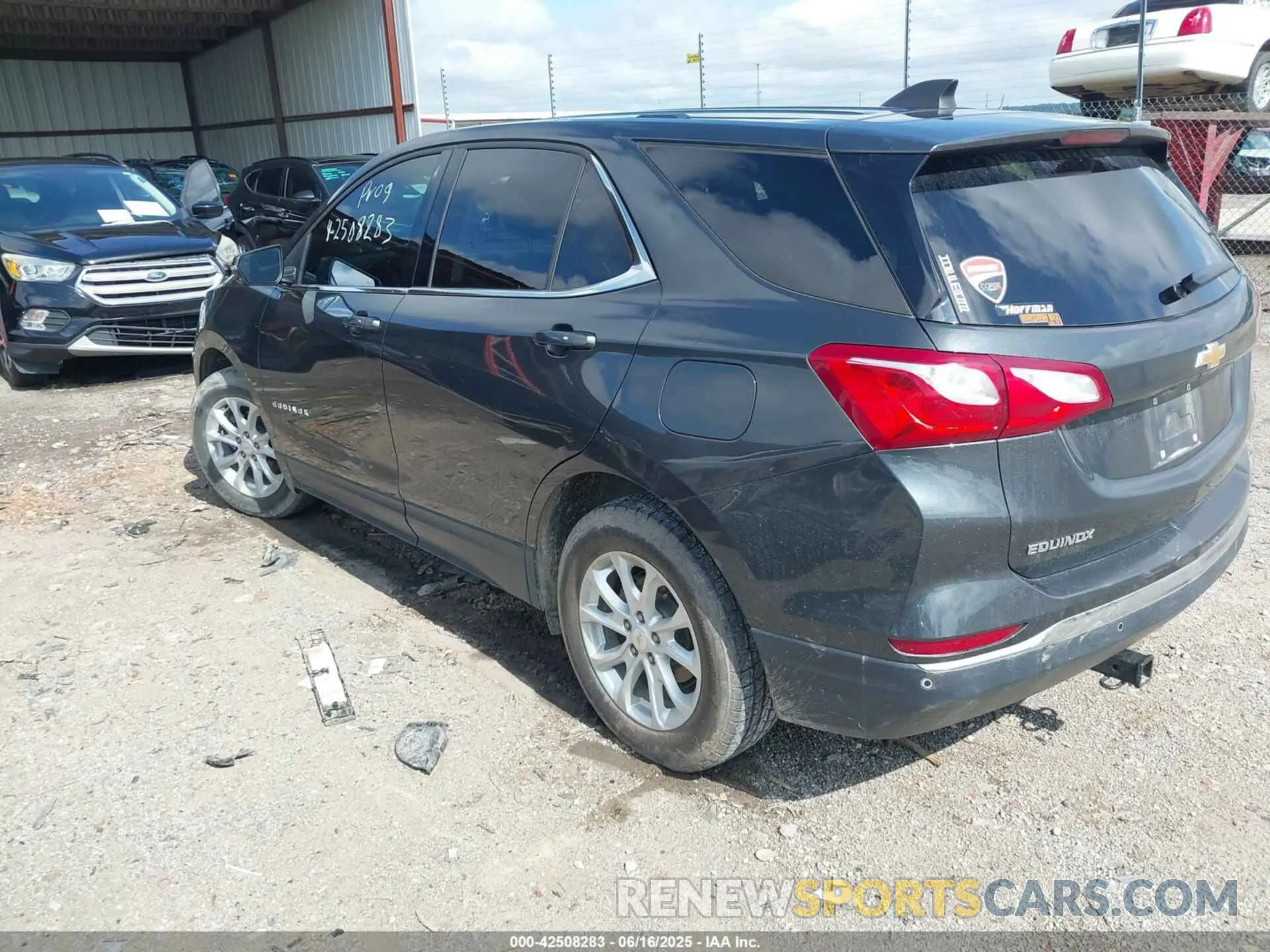 3 fotografías del automóvil dañado 2GNAXKEV7K6106575 CHEVROLET EQUINOX 2019