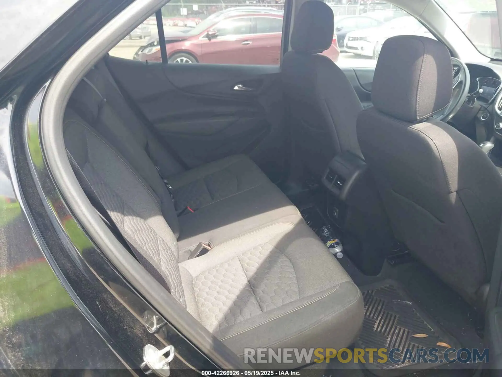 8 fotografías del automóvil dañado 2GNAXKEV7K6272787 CHEVROLET EQUINOX 2019