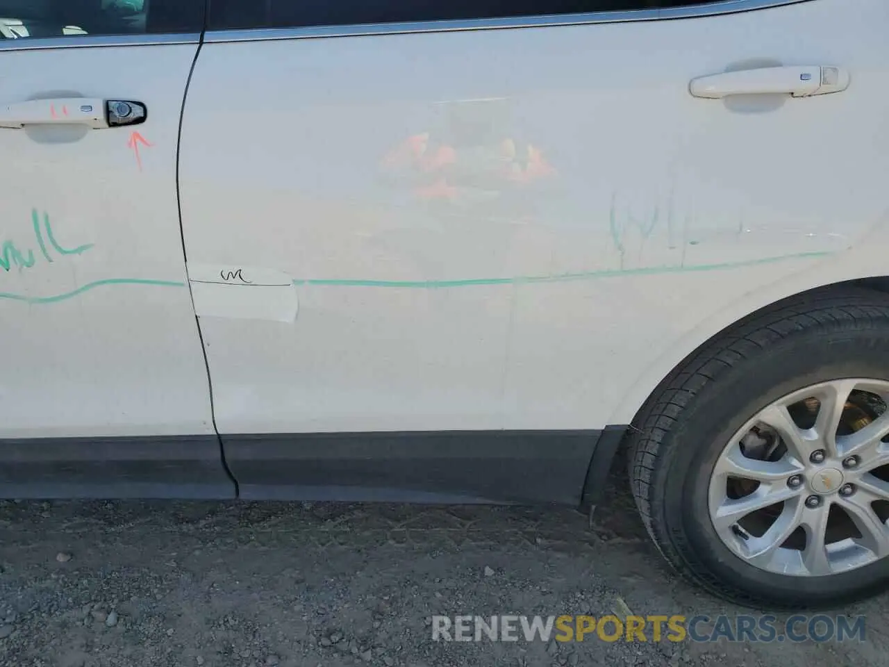 13 fotografías del automóvil dañado 2GNAXKEV8K6128729 CHEVROLET EQUINOX 2019