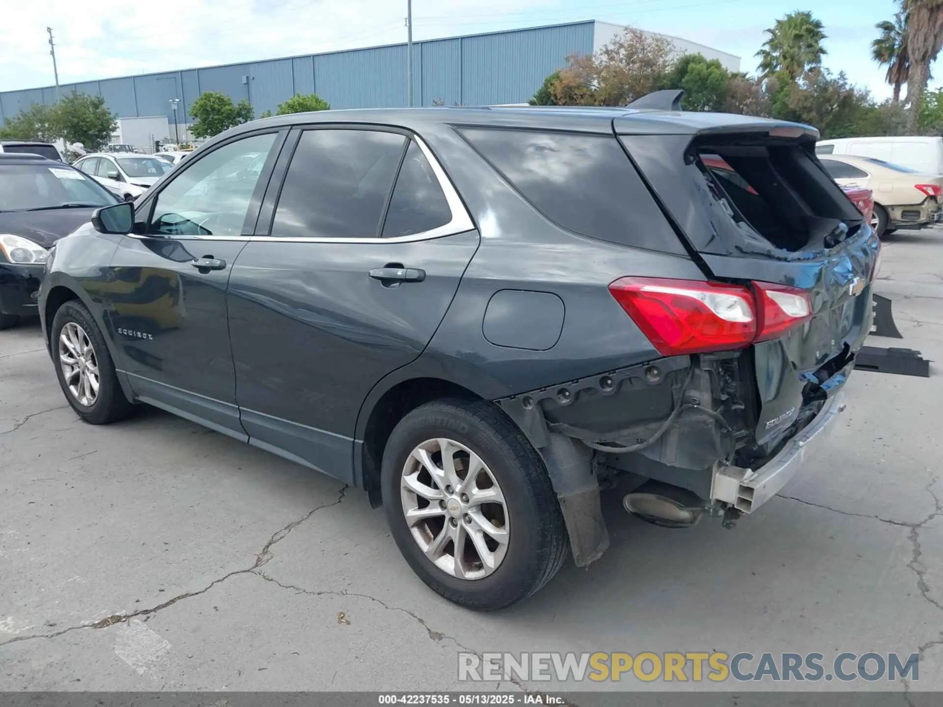 3 fotografías del automóvil dañado 2GNAXKEV8K6142985 CHEVROLET EQUINOX 2019