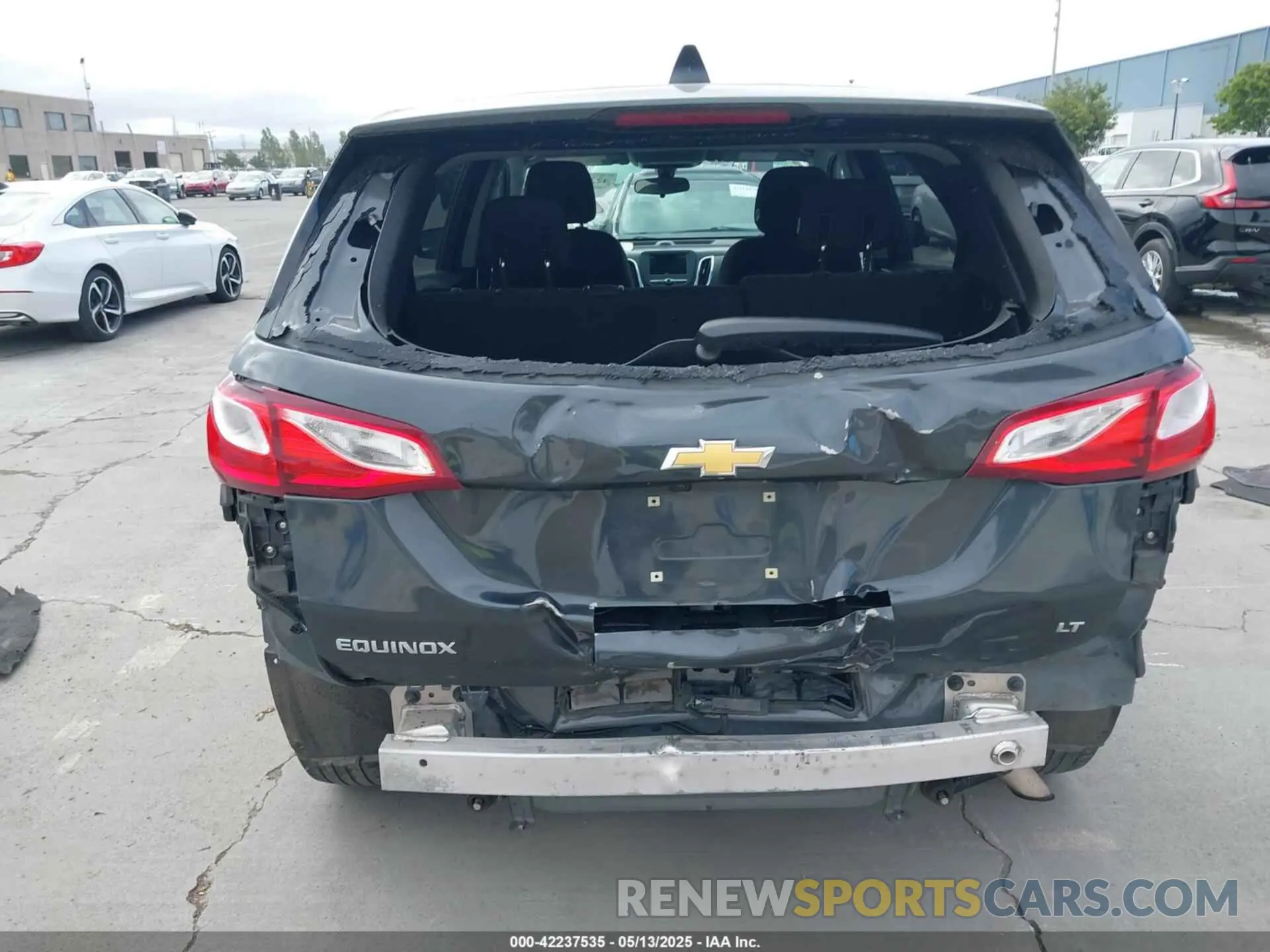 6 fotografías del automóvil dañado 2GNAXKEV8K6142985 CHEVROLET EQUINOX 2019
