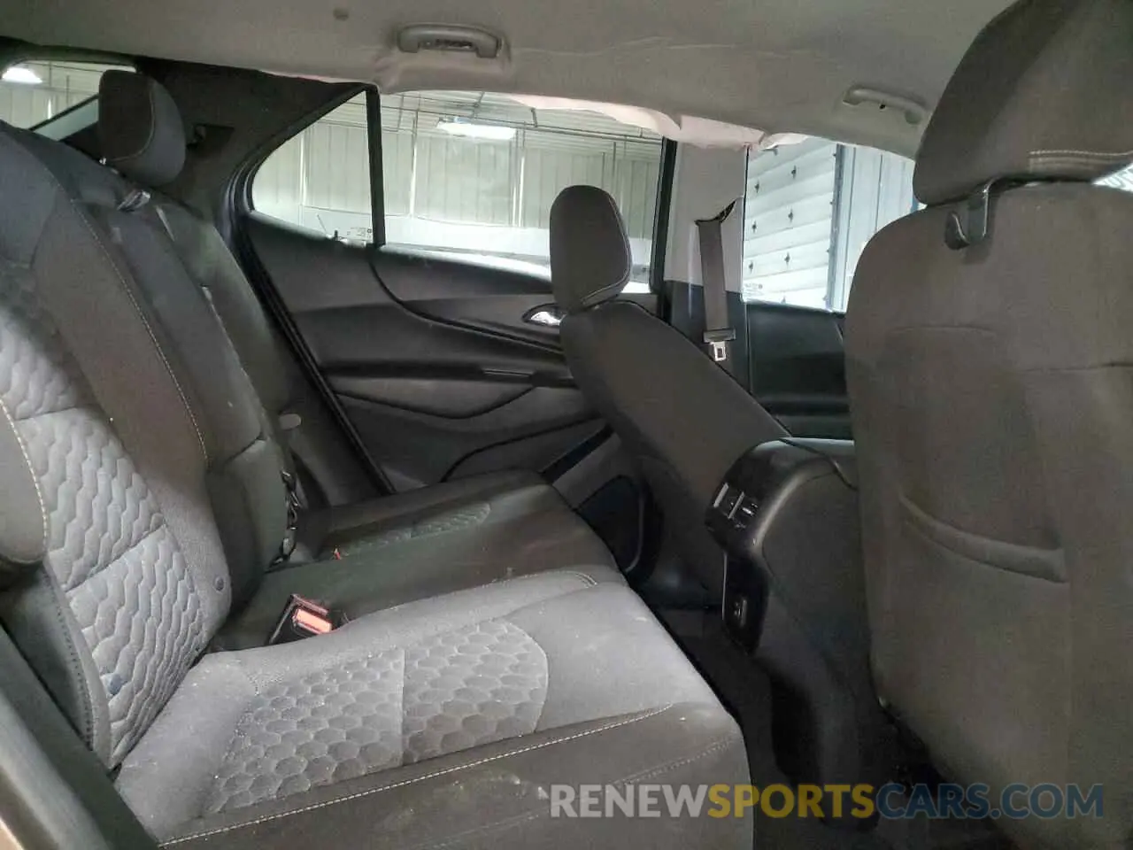 11 fotografías del automóvil dañado 2GNAXKEV9K6112782 CHEVROLET EQUINOX 2019