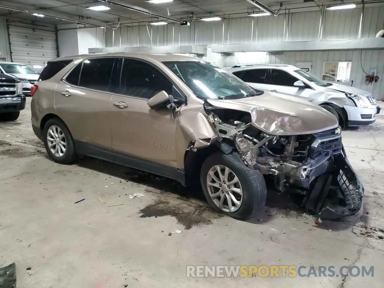 4 fotografías del automóvil dañado 2GNAXKEV9K6112782 CHEVROLET EQUINOX 2019