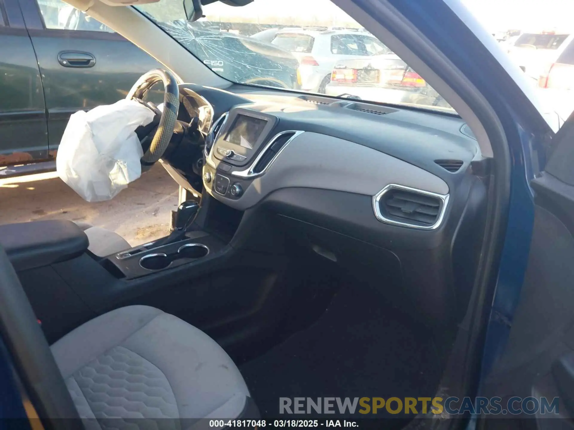 5 fotografías del automóvil dañado 2GNAXKEV9K6187983 CHEVROLET EQUINOX 2019