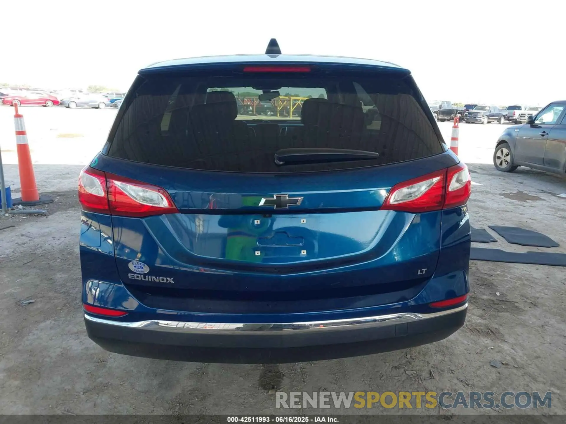 16 fotografías del automóvil dañado 2GNAXKEV9K6214731 CHEVROLET EQUINOX 2019
