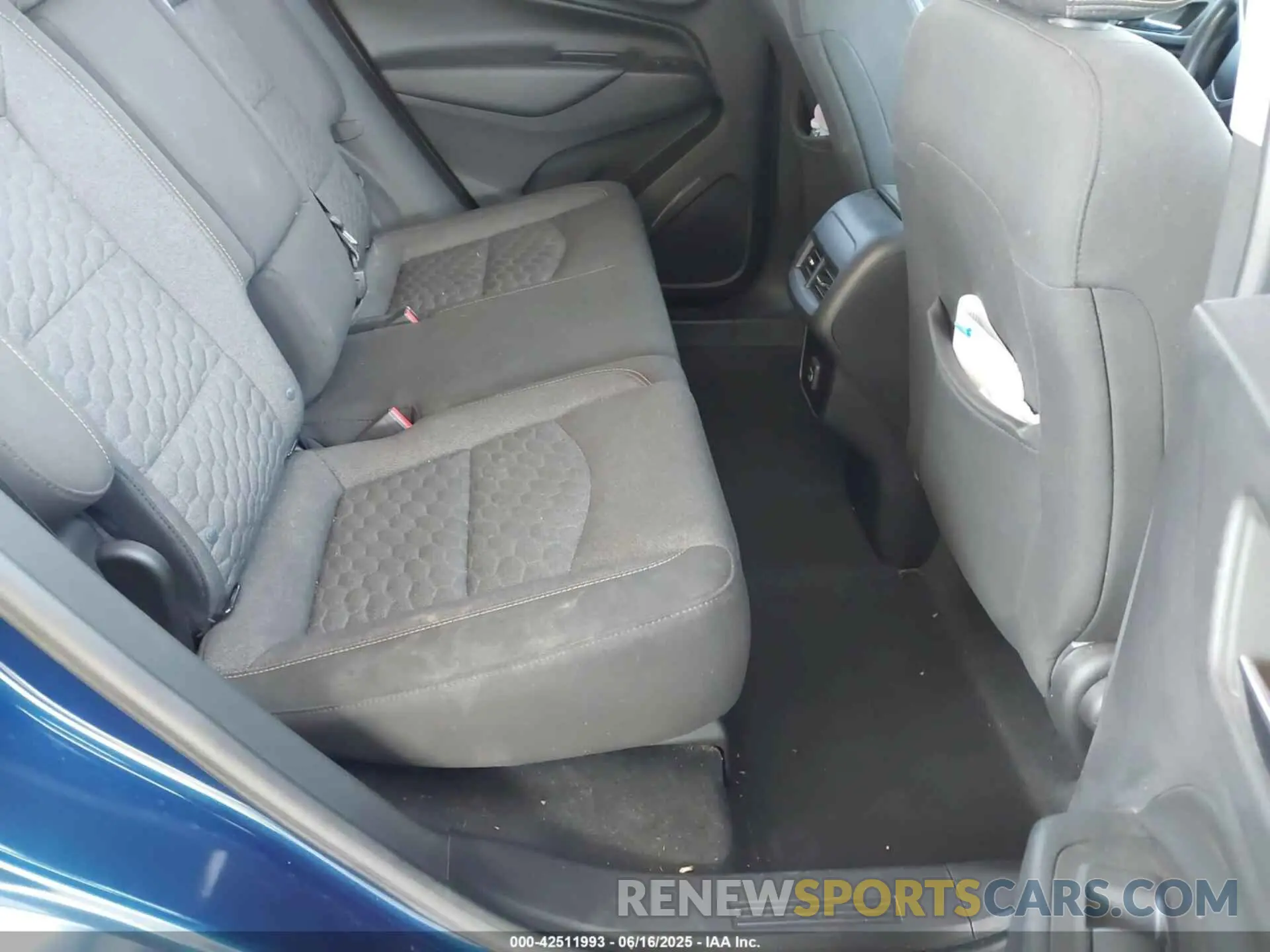 8 fotografías del automóvil dañado 2GNAXKEV9K6214731 CHEVROLET EQUINOX 2019