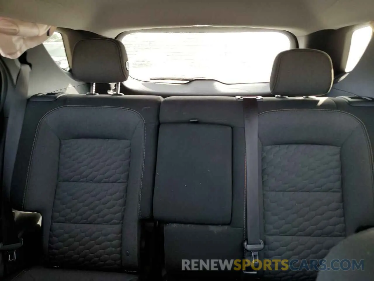 10 fotografías del automóvil dañado 2GNAXKEVXK6126609 CHEVROLET EQUINOX 2019