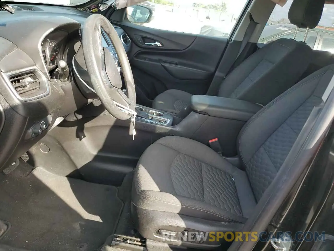 7 fotografías del automóvil dañado 2GNAXKEVXK6126609 CHEVROLET EQUINOX 2019