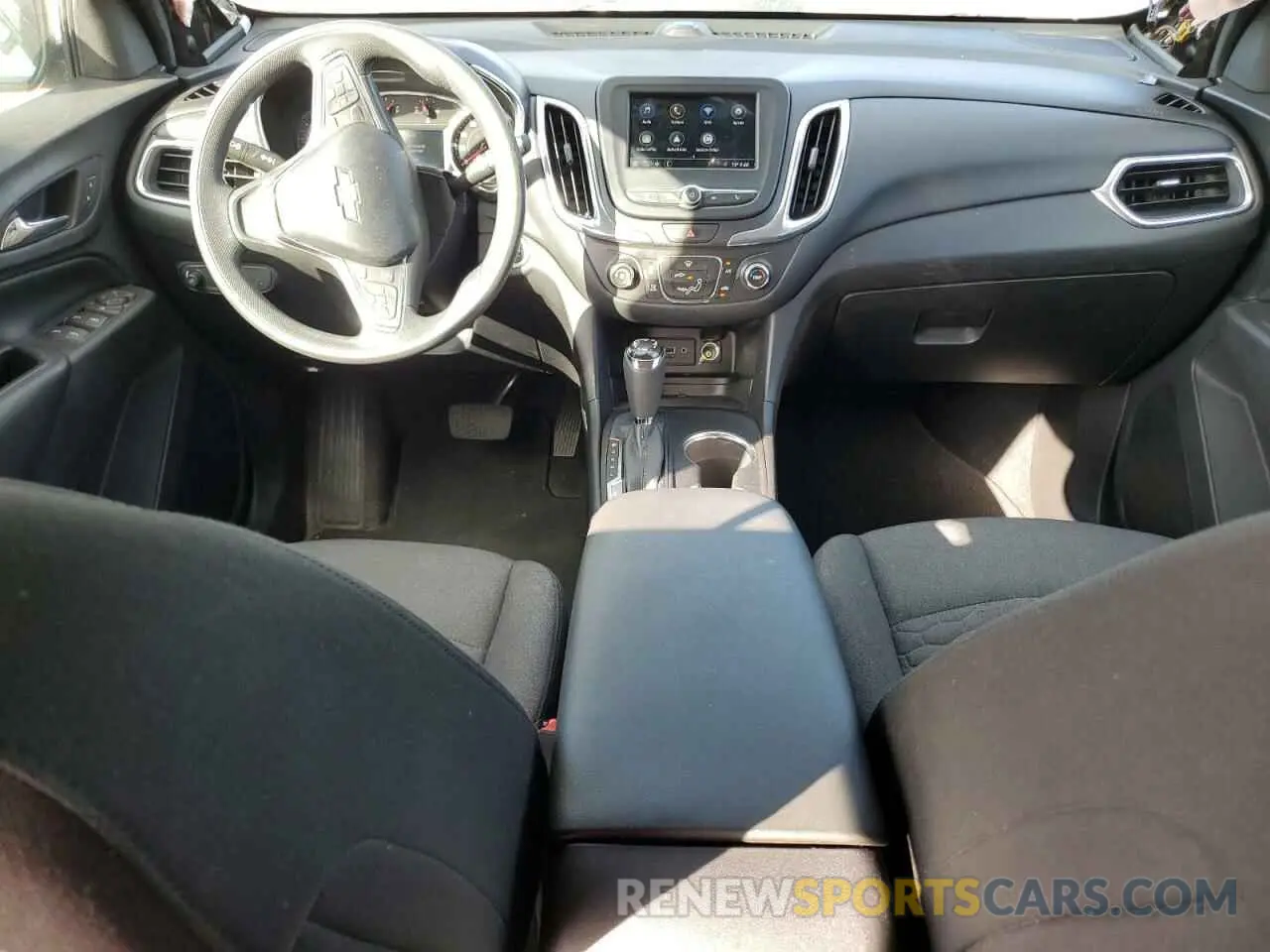 8 fotografías del automóvil dañado 2GNAXKEVXK6126609 CHEVROLET EQUINOX 2019