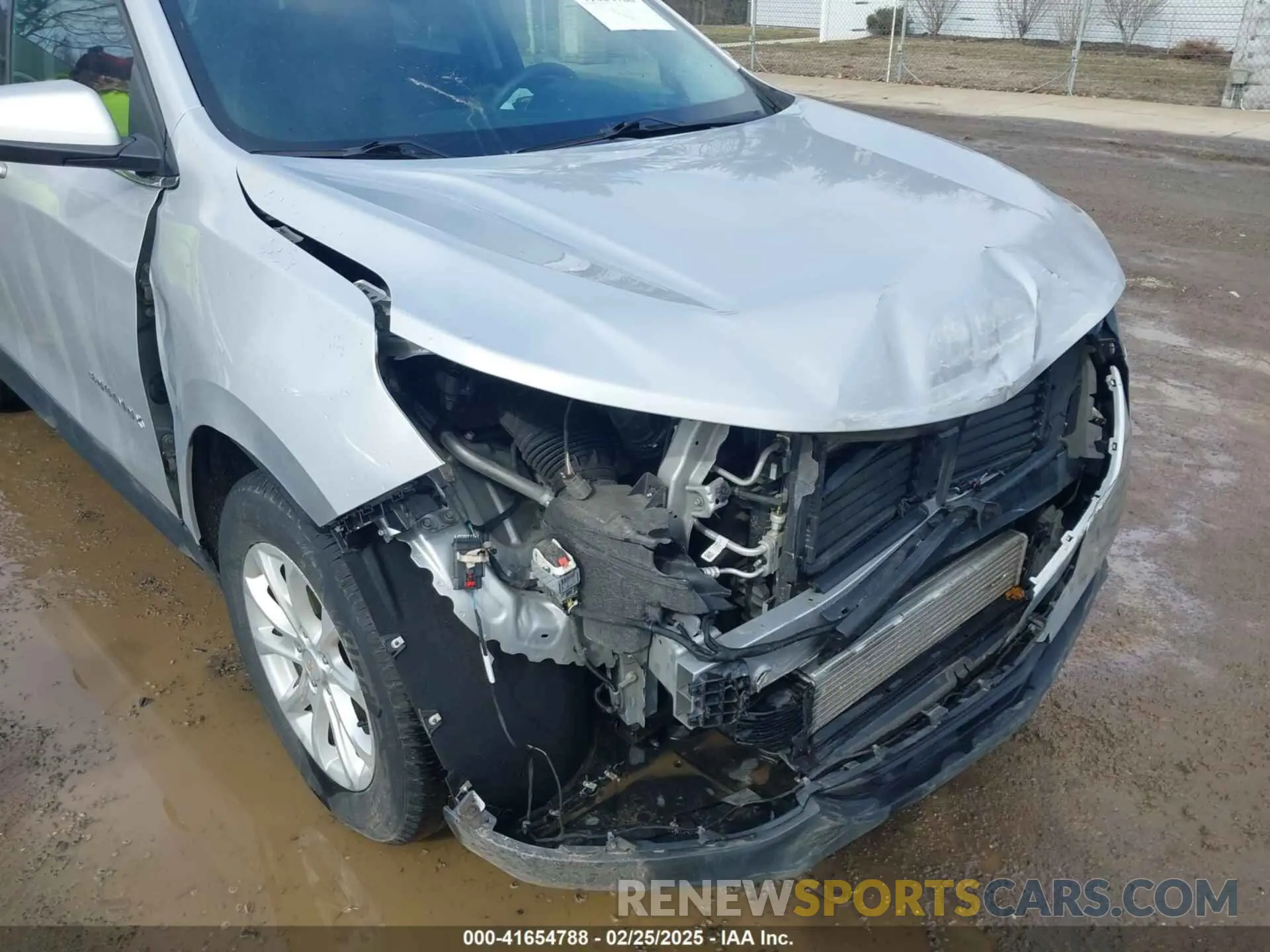 6 fotografías del automóvil dañado 2GNAXKEVXK6163031 CHEVROLET EQUINOX 2019