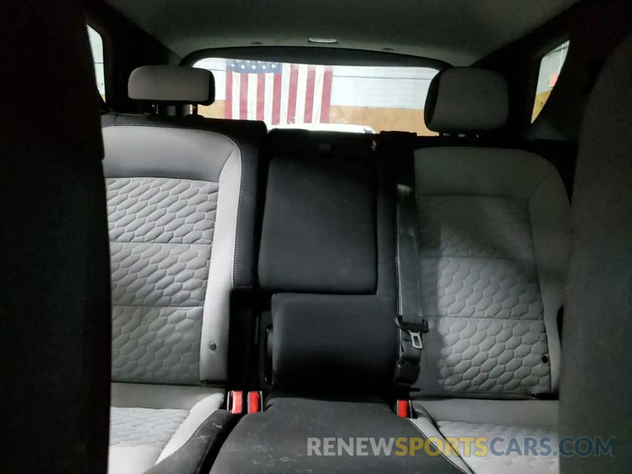 10 fotografías del automóvil dañado 2GNAXKEVXK6181965 CHEVROLET EQUINOX 2019