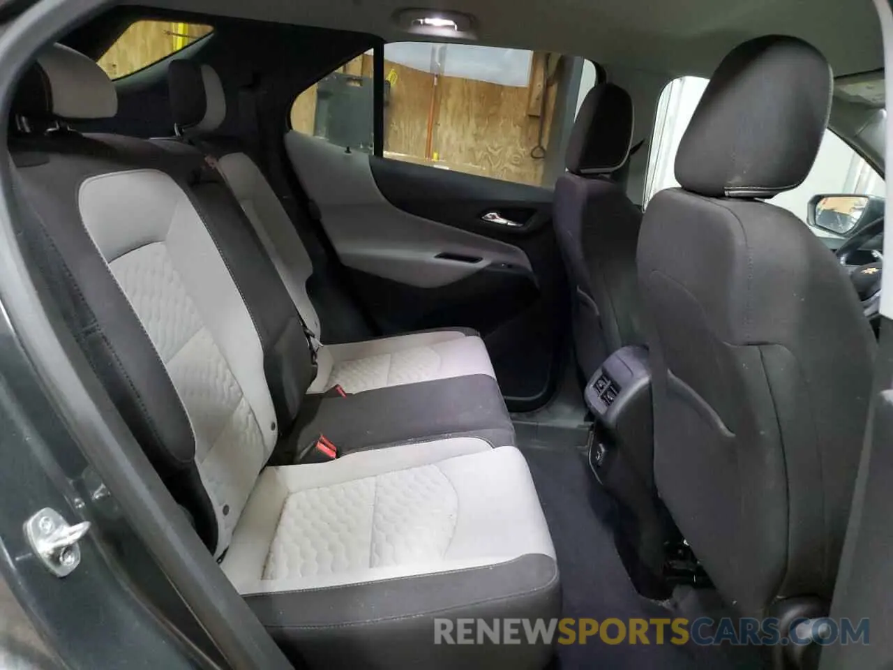 11 fotografías del automóvil dañado 2GNAXKEVXK6181965 CHEVROLET EQUINOX 2019