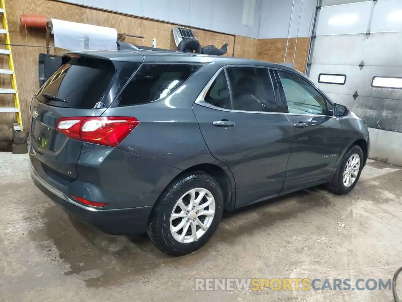 3 fotografías del automóvil dañado 2GNAXKEVXK6181965 CHEVROLET EQUINOX 2019
