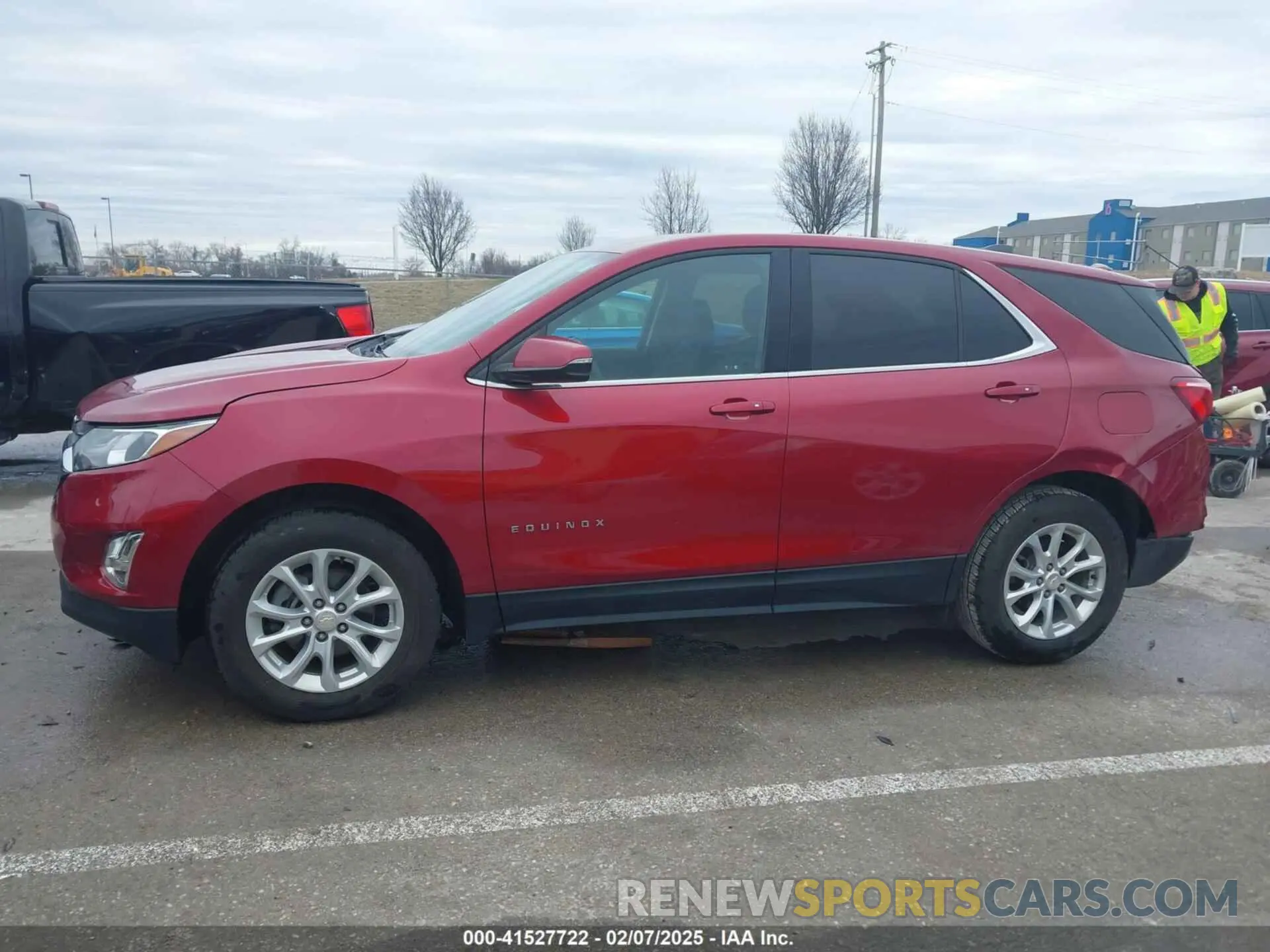 14 fotografías del automóvil dañado 2GNAXKEVXK6297943 CHEVROLET EQUINOX 2019