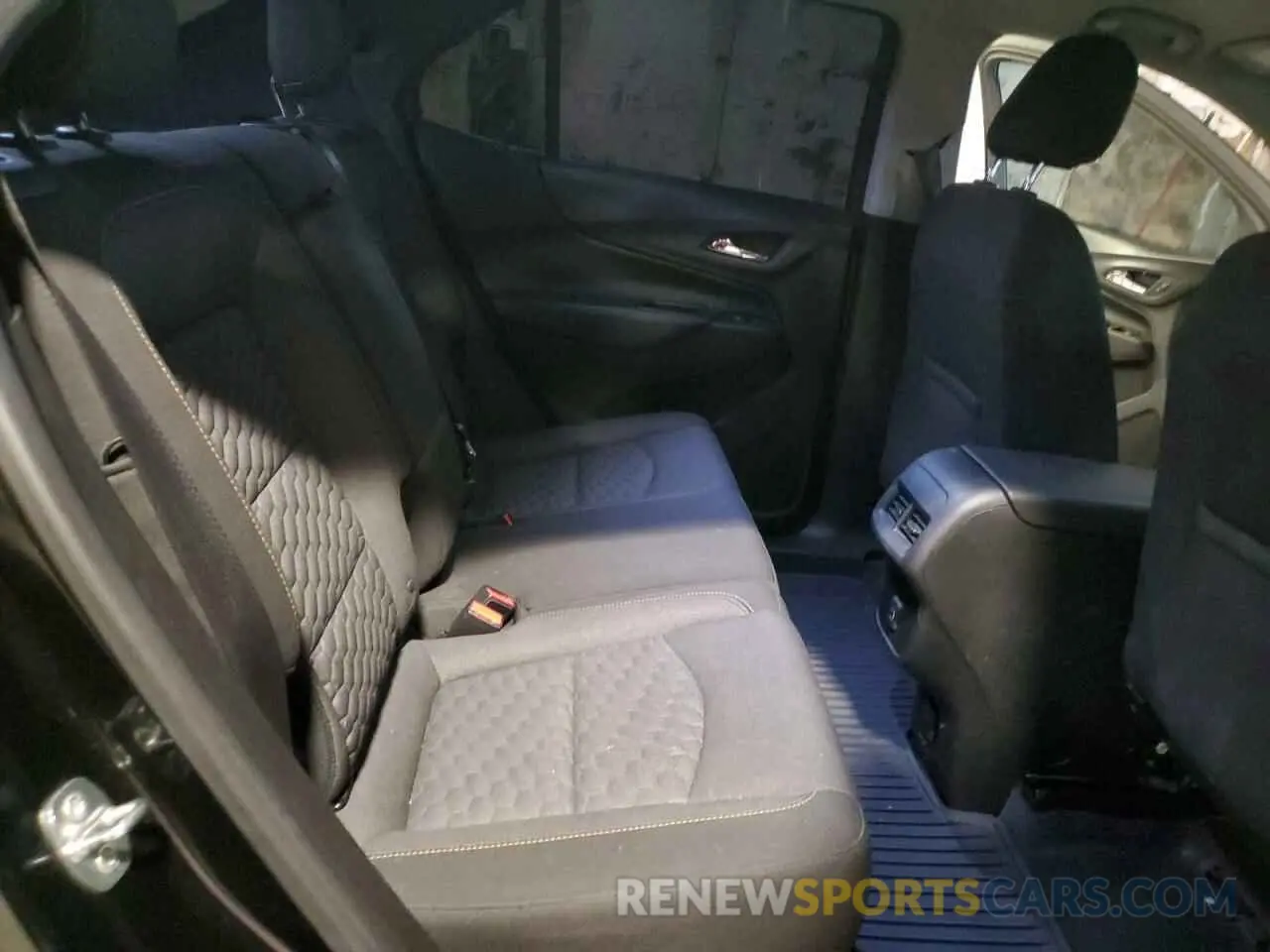 11 fotografías del automóvil dañado 2GNAXLEX0K6161893 CHEVROLET EQUINOX 2019
