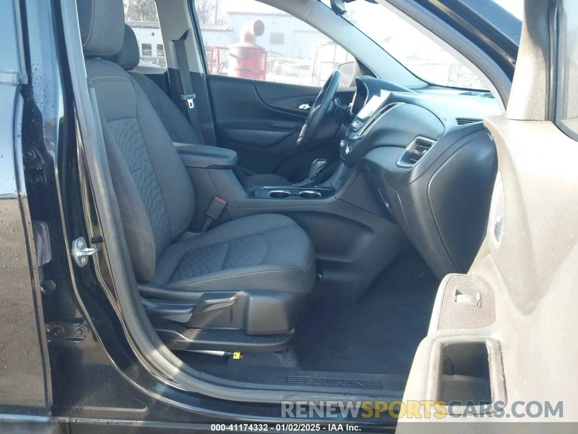 5 fotografías del automóvil dañado 2GNAXLEX1K6242594 CHEVROLET EQUINOX 2019