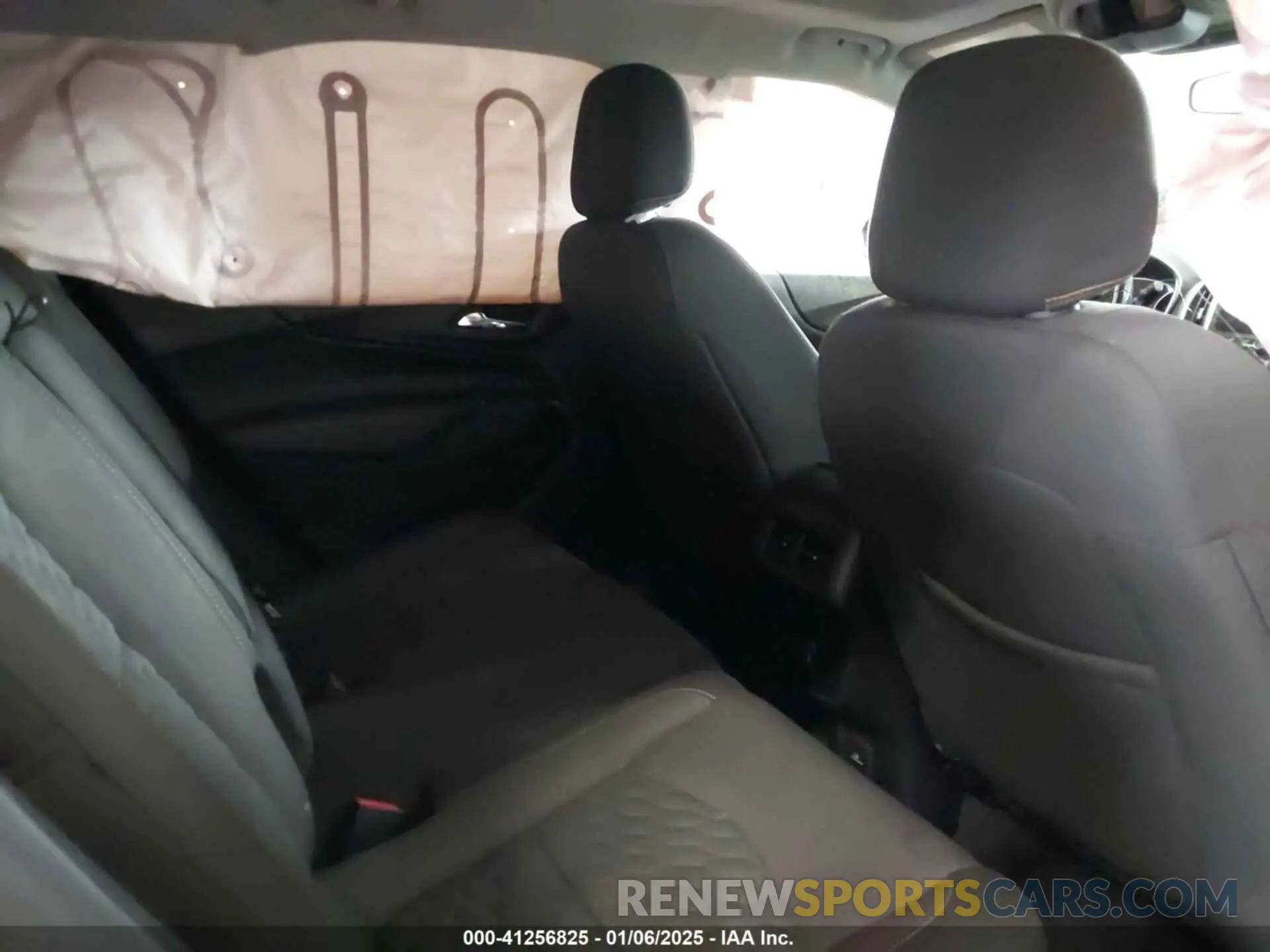 8 fotografías del automóvil dañado 2GNAXLEX3K6188702 CHEVROLET EQUINOX 2019