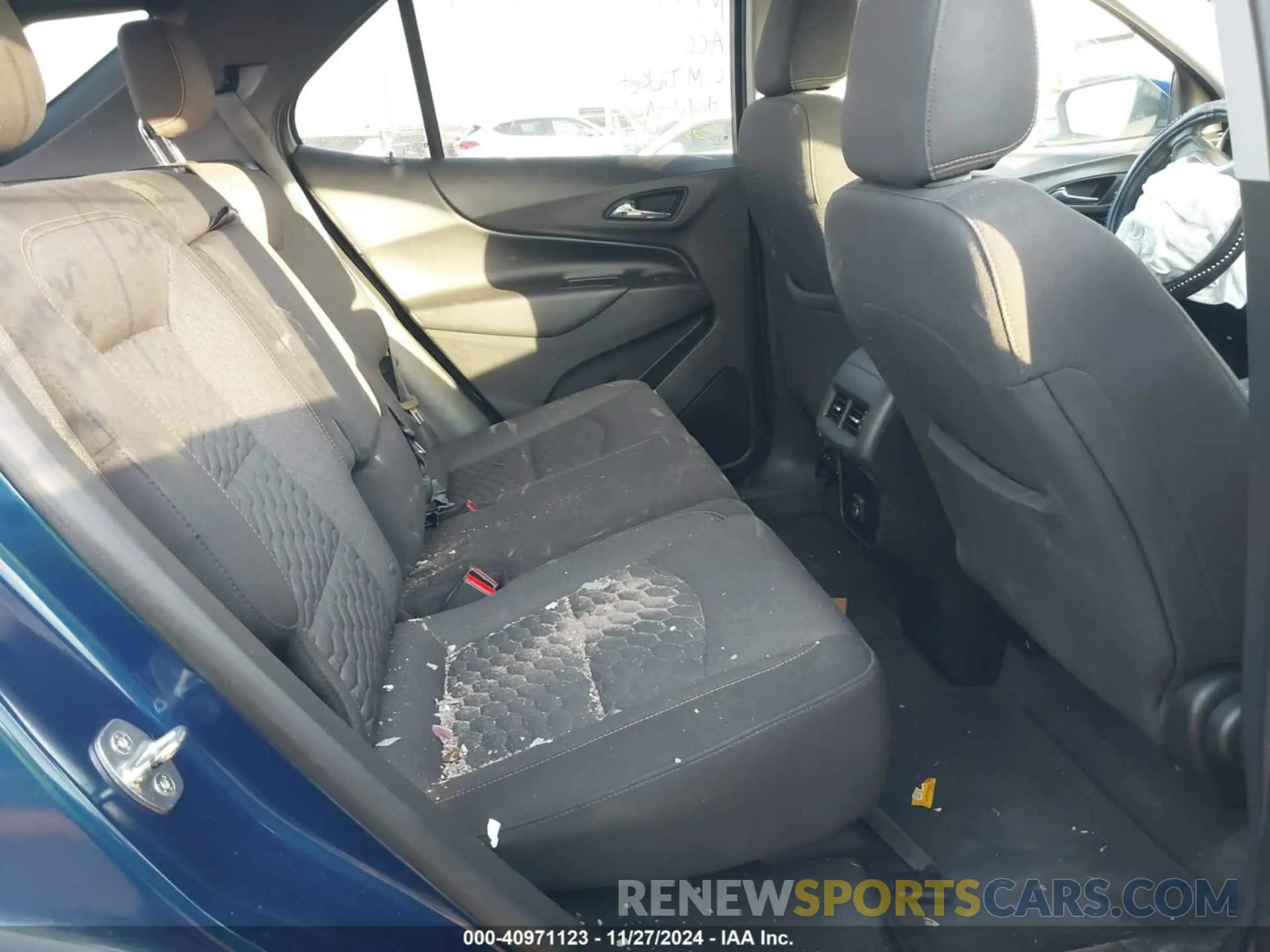 8 fotografías del automóvil dañado 2GNAXLEX6K6191061 CHEVROLET EQUINOX 2019