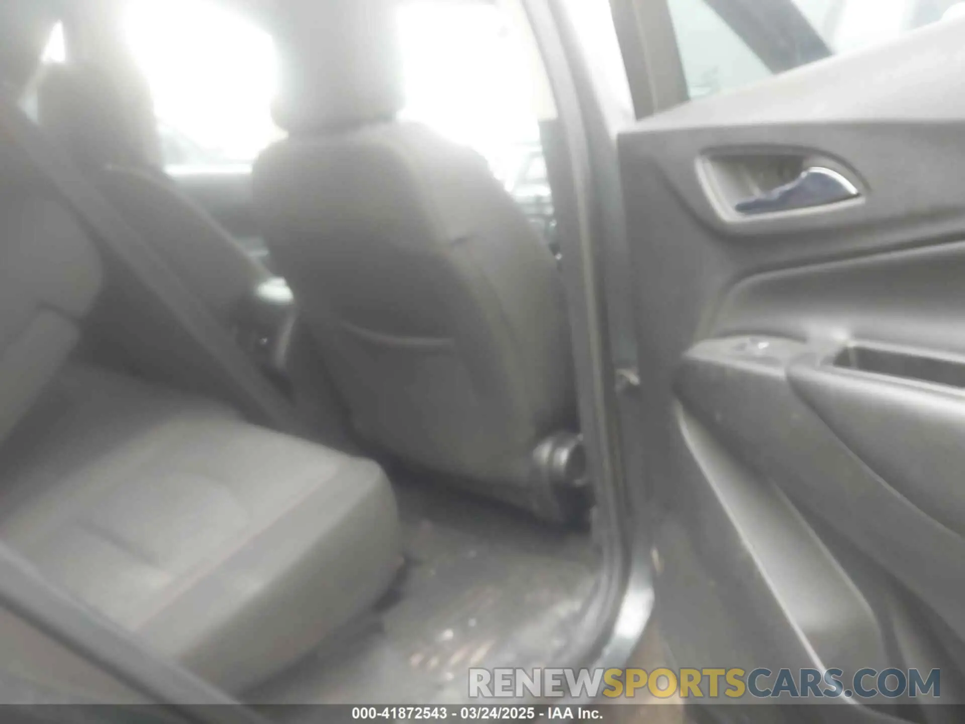 8 fotografías del automóvil dañado 2GNAXLEX7K6141527 CHEVROLET EQUINOX 2019