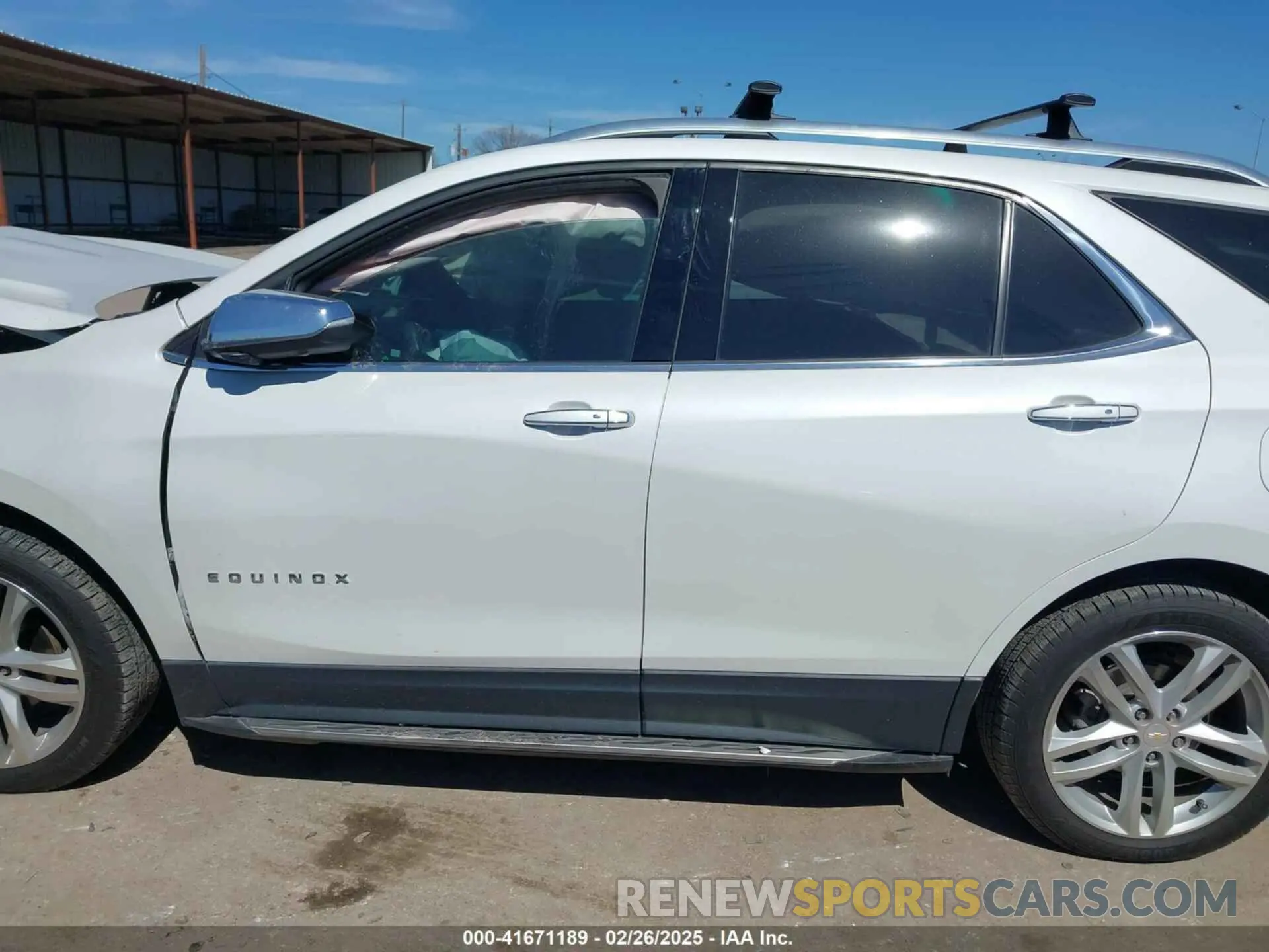 15 fotografías del automóvil dañado 2GNAXNEV0K6105060 CHEVROLET EQUINOX 2019