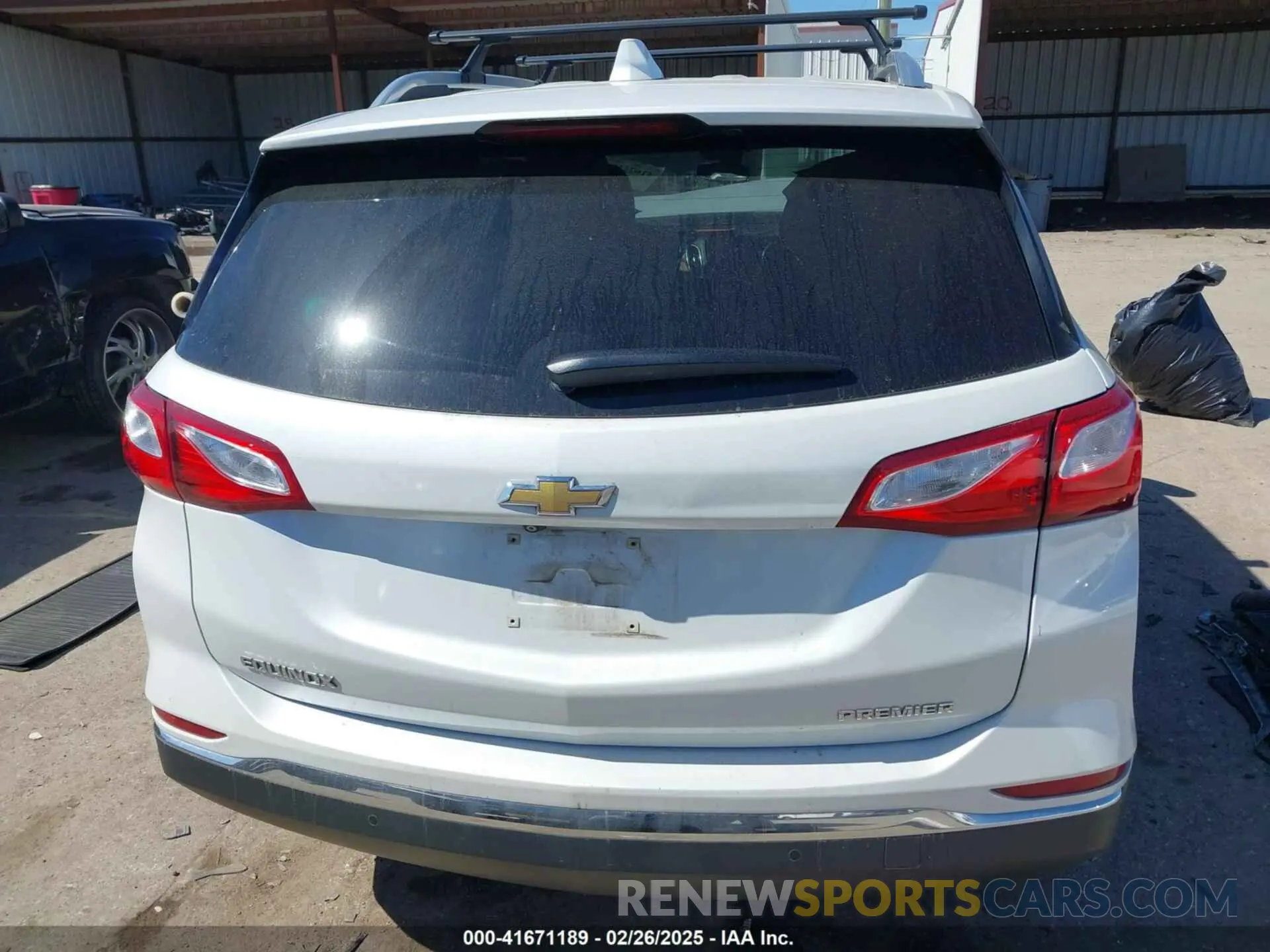 17 fotografías del automóvil dañado 2GNAXNEV0K6105060 CHEVROLET EQUINOX 2019