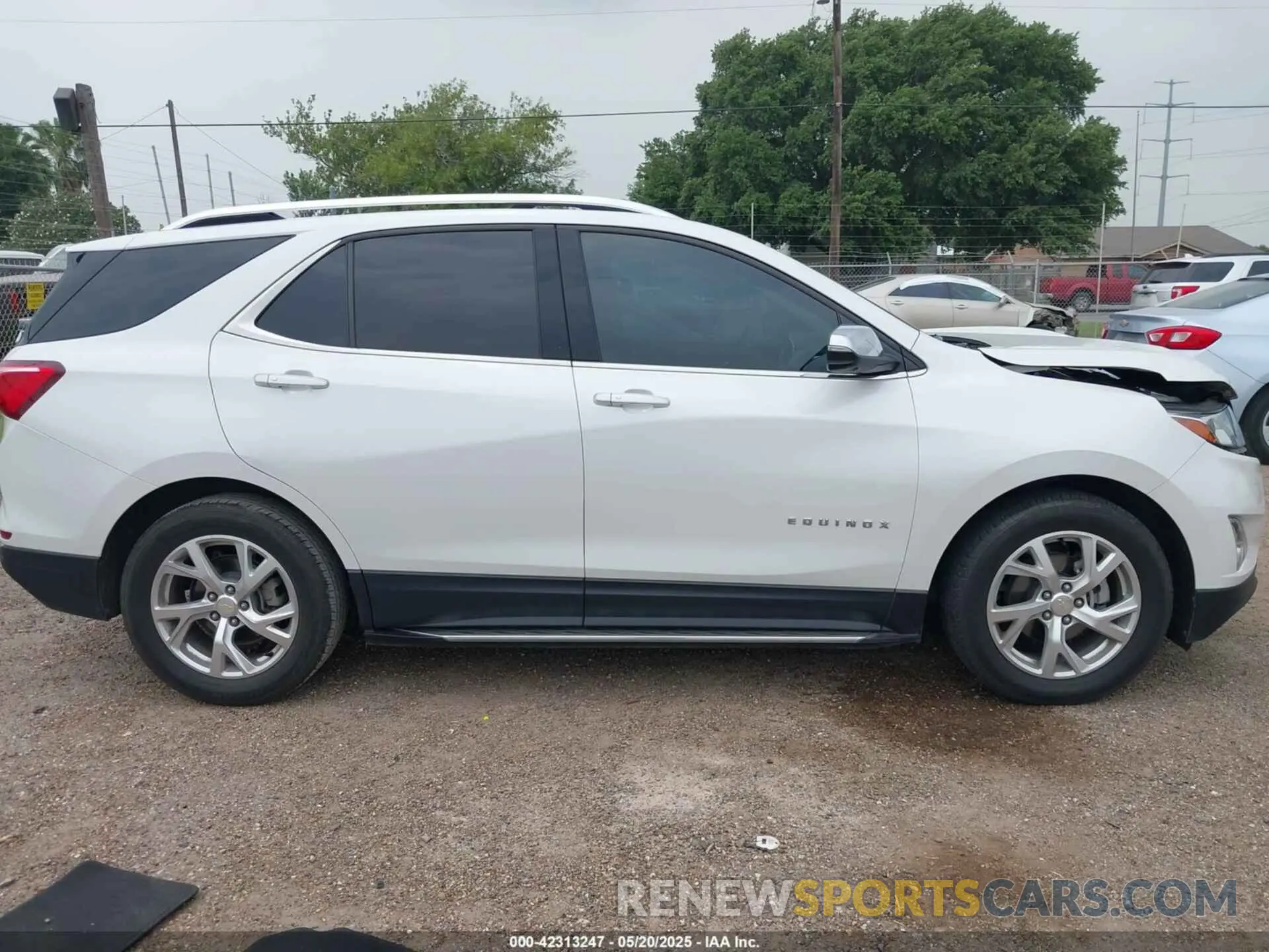 13 fotografías del automóvil dañado 2GNAXNEV0K6129357 CHEVROLET EQUINOX 2019