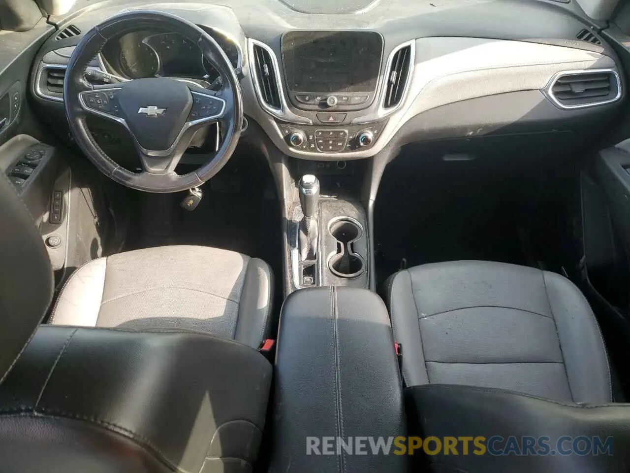 8 fotografías del automóvil dañado 2GNAXNEV3K6261688 CHEVROLET EQUINOX 2019