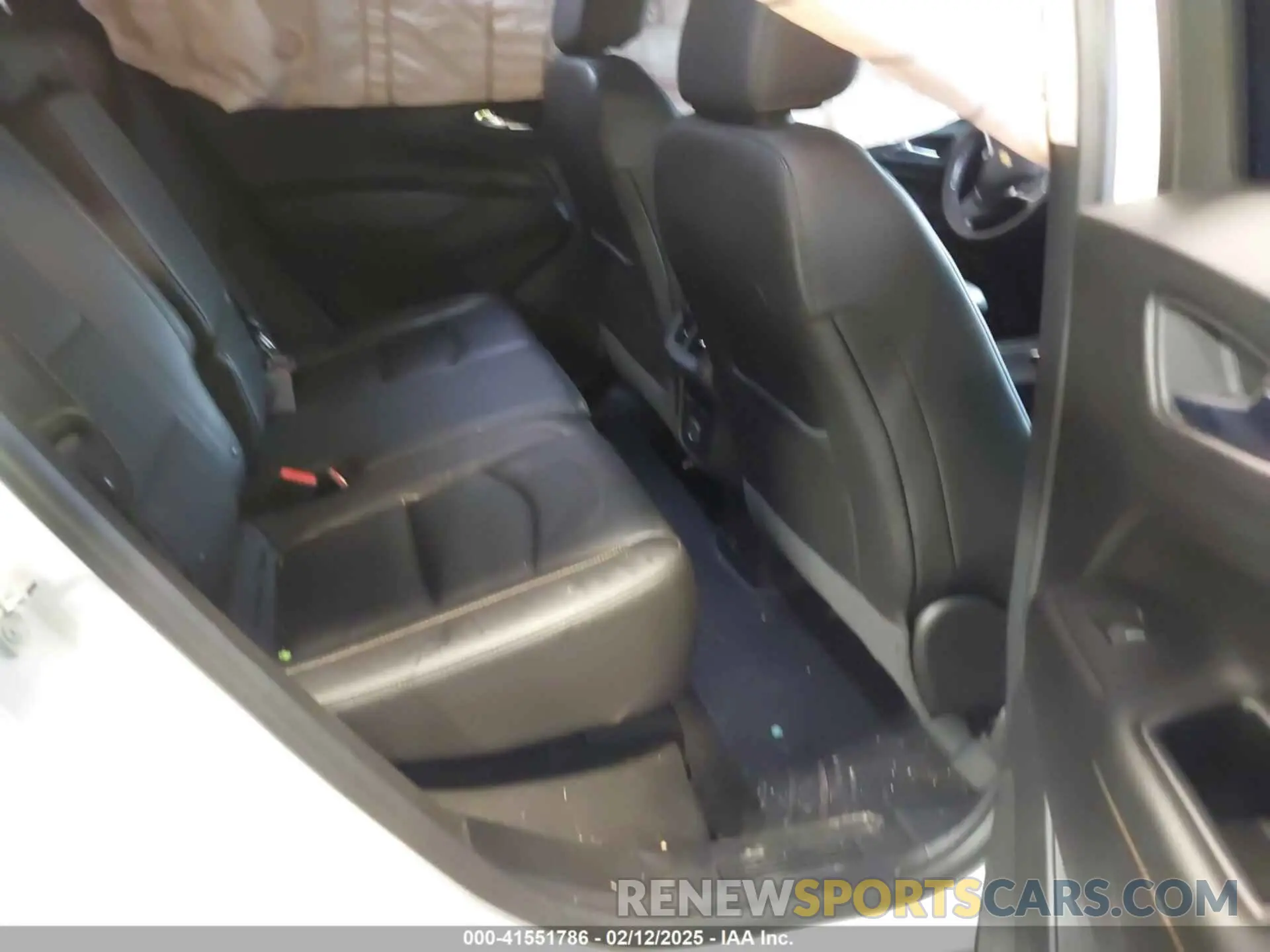 8 fotografías del automóvil dañado 2GNAXNEV6K6118122 CHEVROLET EQUINOX 2019