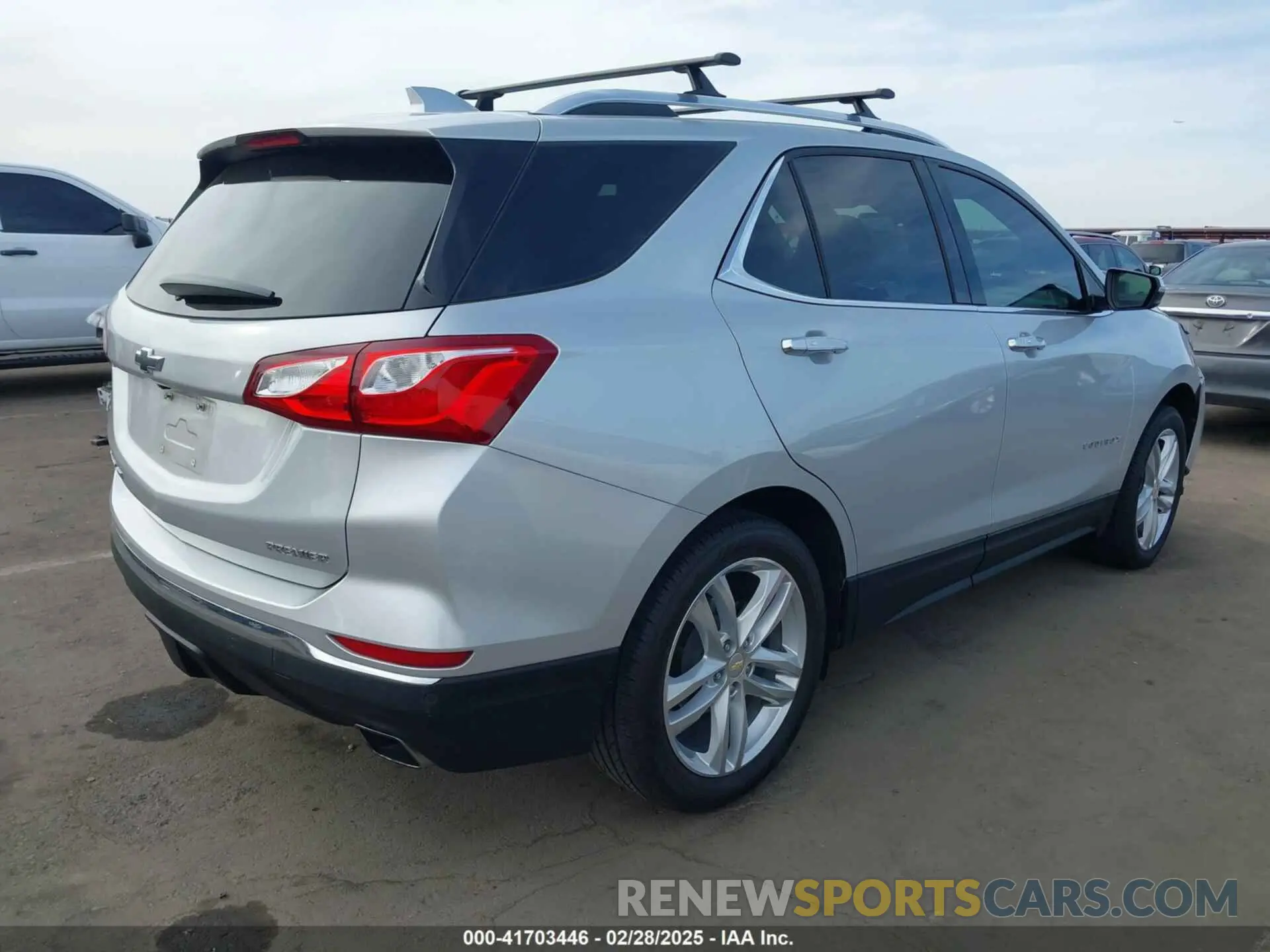 4 fotografías del automóvil dañado 2GNAXPEX4K6236974 CHEVROLET EQUINOX 2019