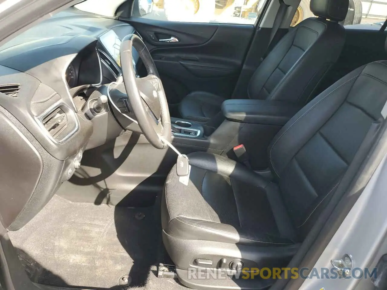 7 fotografías del automóvil dañado 2GNAXPEX4K6248235 CHEVROLET EQUINOX 2019