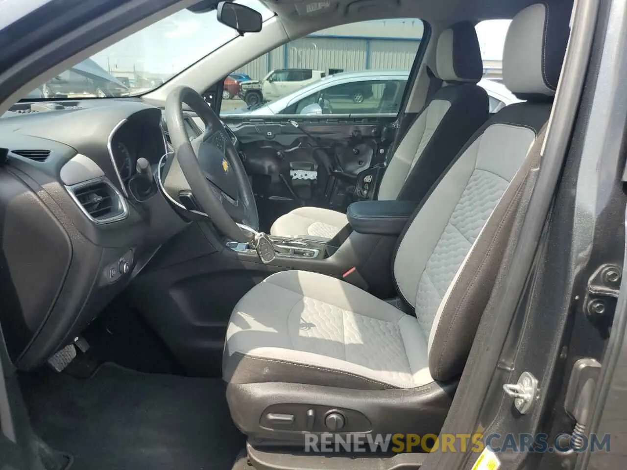7 fotografías del automóvil dañado 2GNAXSEV0K6158002 CHEVROLET EQUINOX 2019