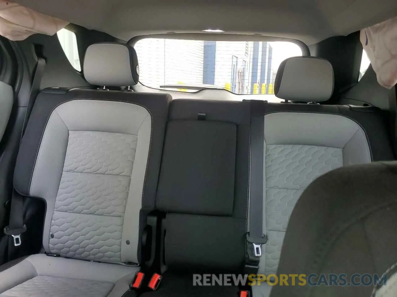 10 fotografías del automóvil dañado 2GNAXSEV0K6285378 CHEVROLET EQUINOX 2019