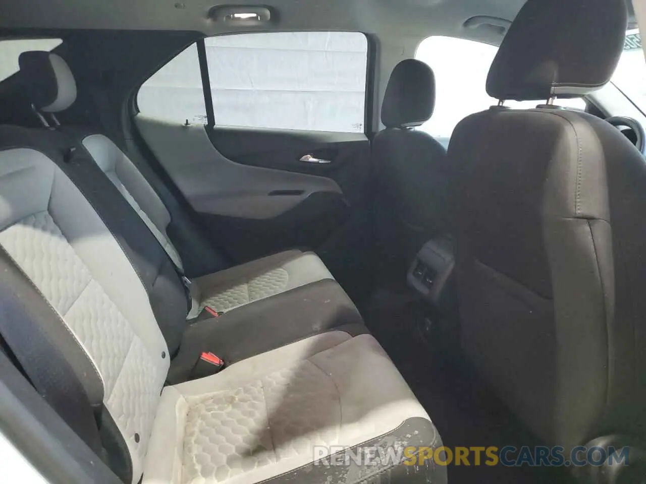 11 fotografías del automóvil dañado 2GNAXSEV1K6198122 CHEVROLET EQUINOX 2019
