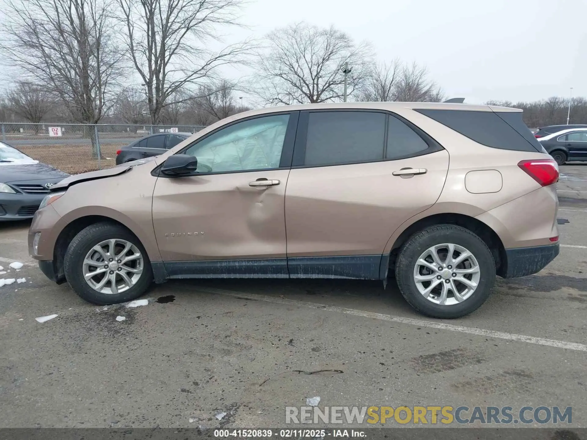 14 fotografías del automóvil dañado 2GNAXSEV1K6300566 CHEVROLET EQUINOX 2019