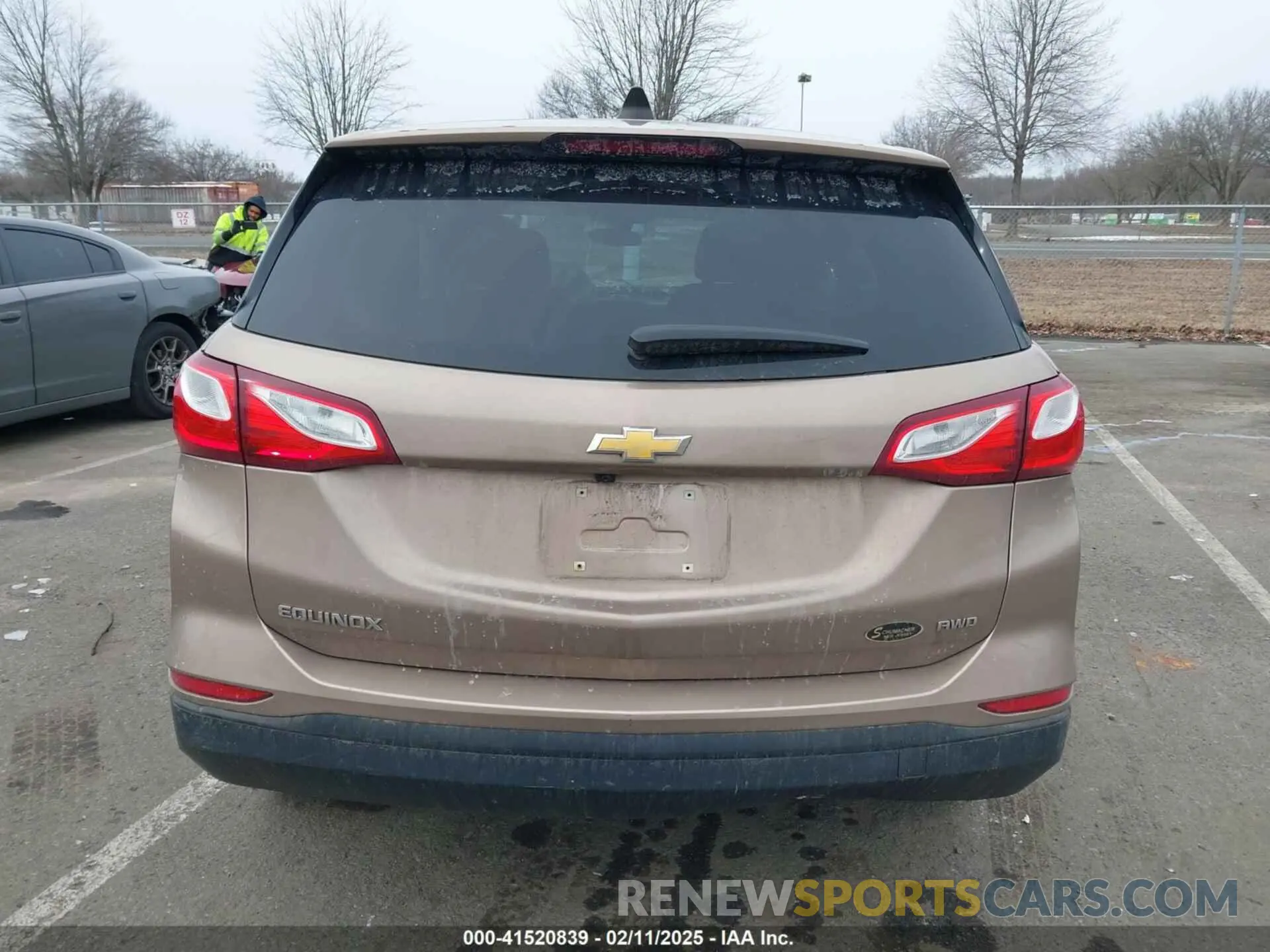 16 fotografías del automóvil dañado 2GNAXSEV1K6300566 CHEVROLET EQUINOX 2019