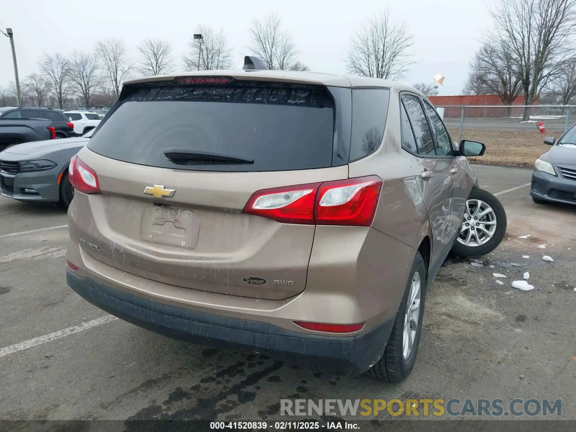 4 fotografías del automóvil dañado 2GNAXSEV1K6300566 CHEVROLET EQUINOX 2019